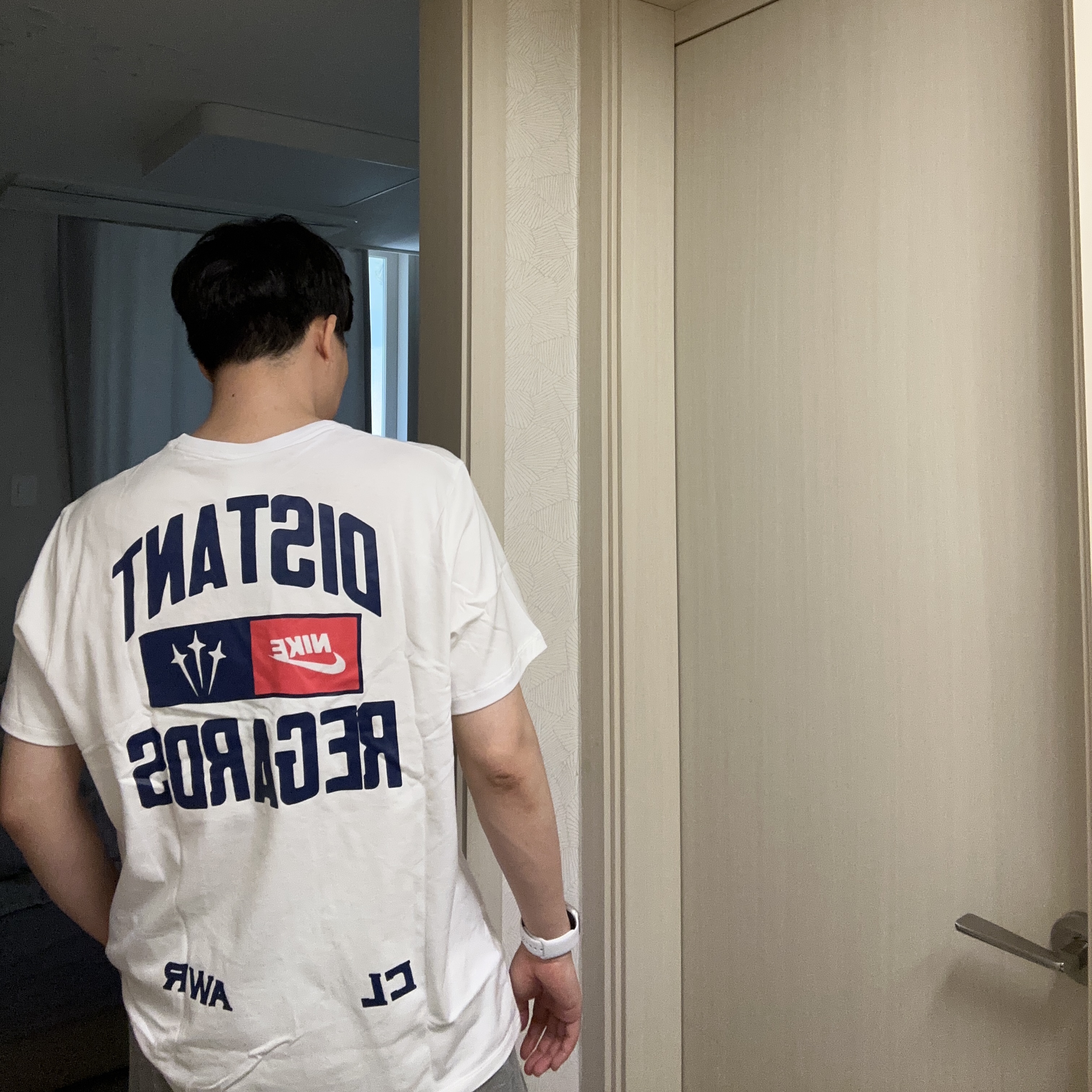 Nike x Drake Nocta x Cactus Plant Flea Market Souvenir Cactus T-Shirt White (DR2630-100) 착용 스타일