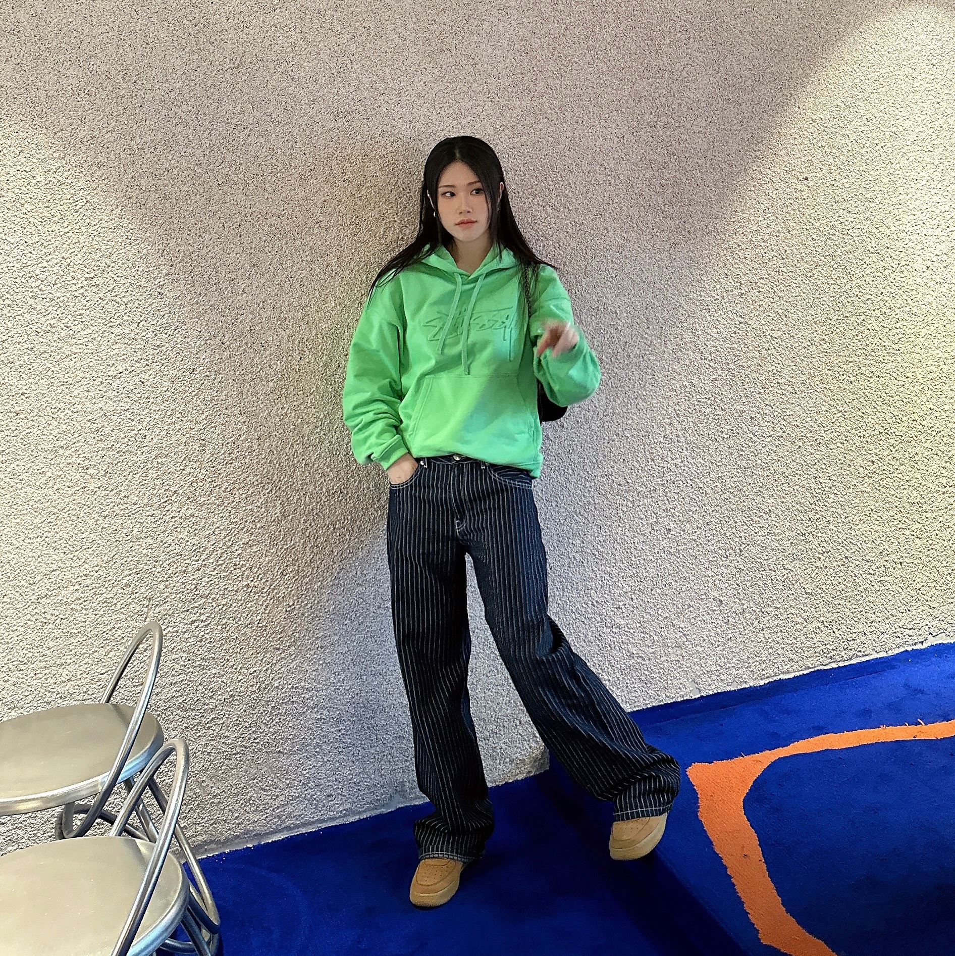 Nike Air Force 1 '07 WB Flax, Stussy Relaxed Oversized Hoodie Green 착용 스타일 - 1