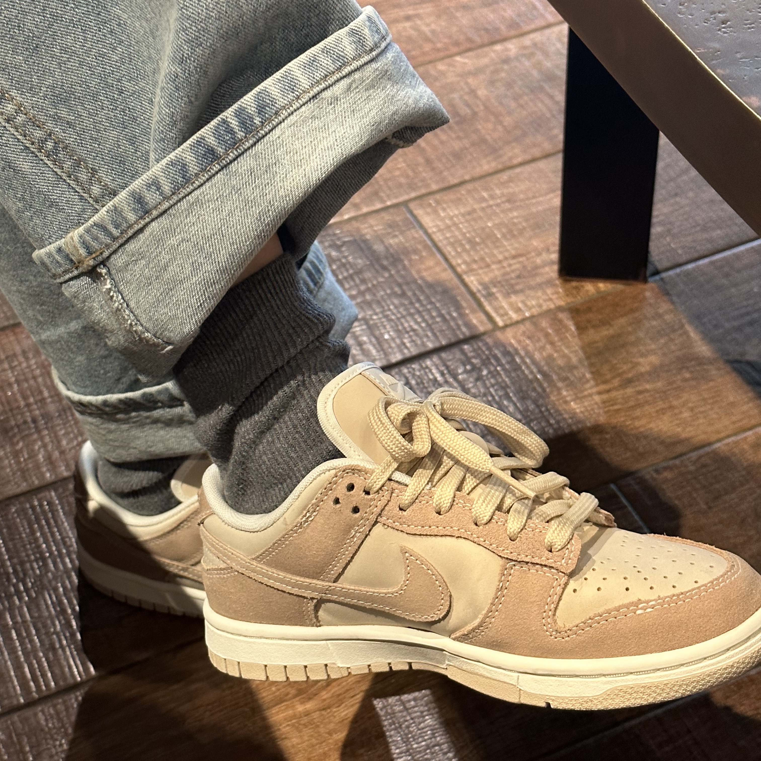 (W) Nike Dunk Low SE Sanddrift 착용 스타일