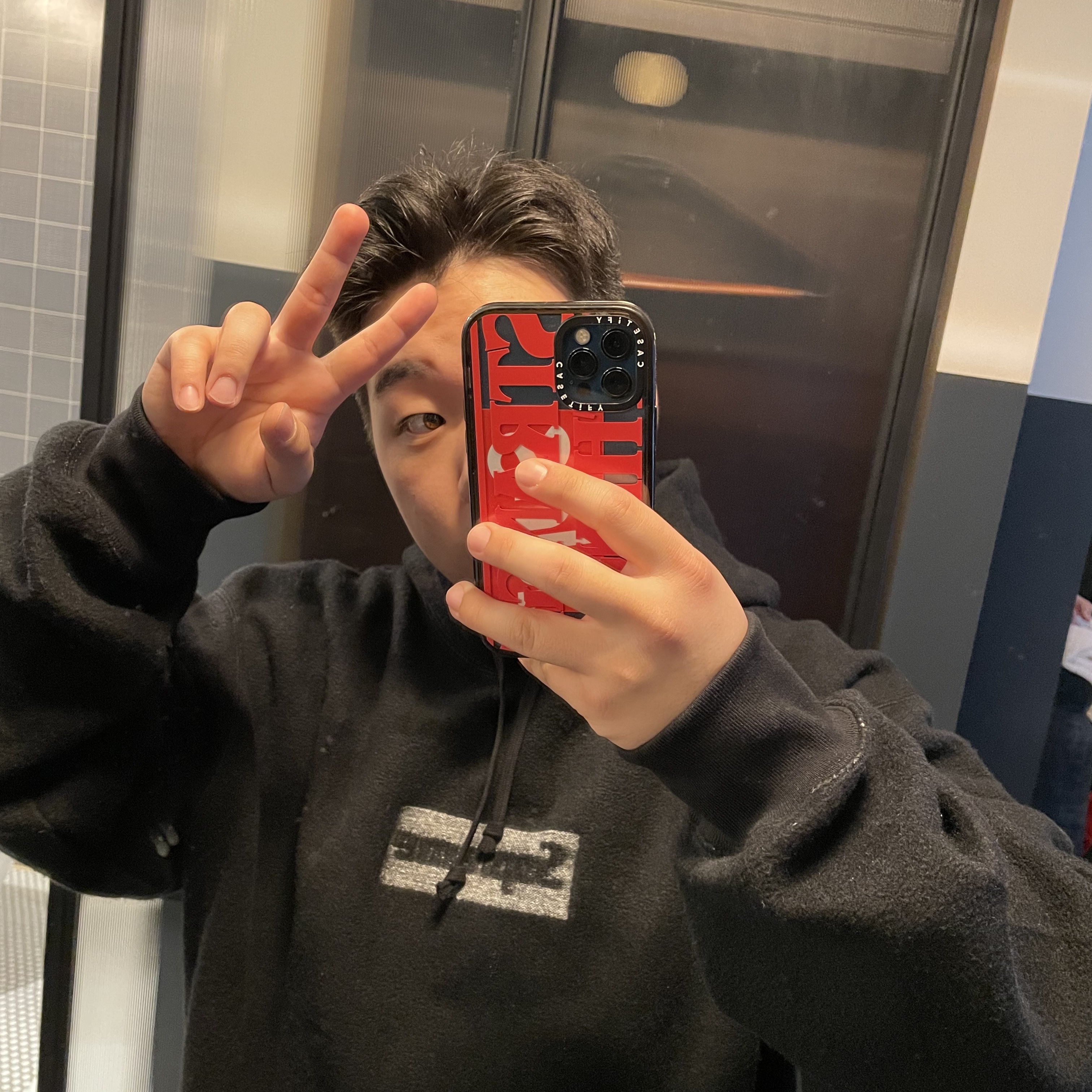 Supreme Inside Out Box Logo Hooded Sweatshirt Black - 23SS 착용 스타일 - 3