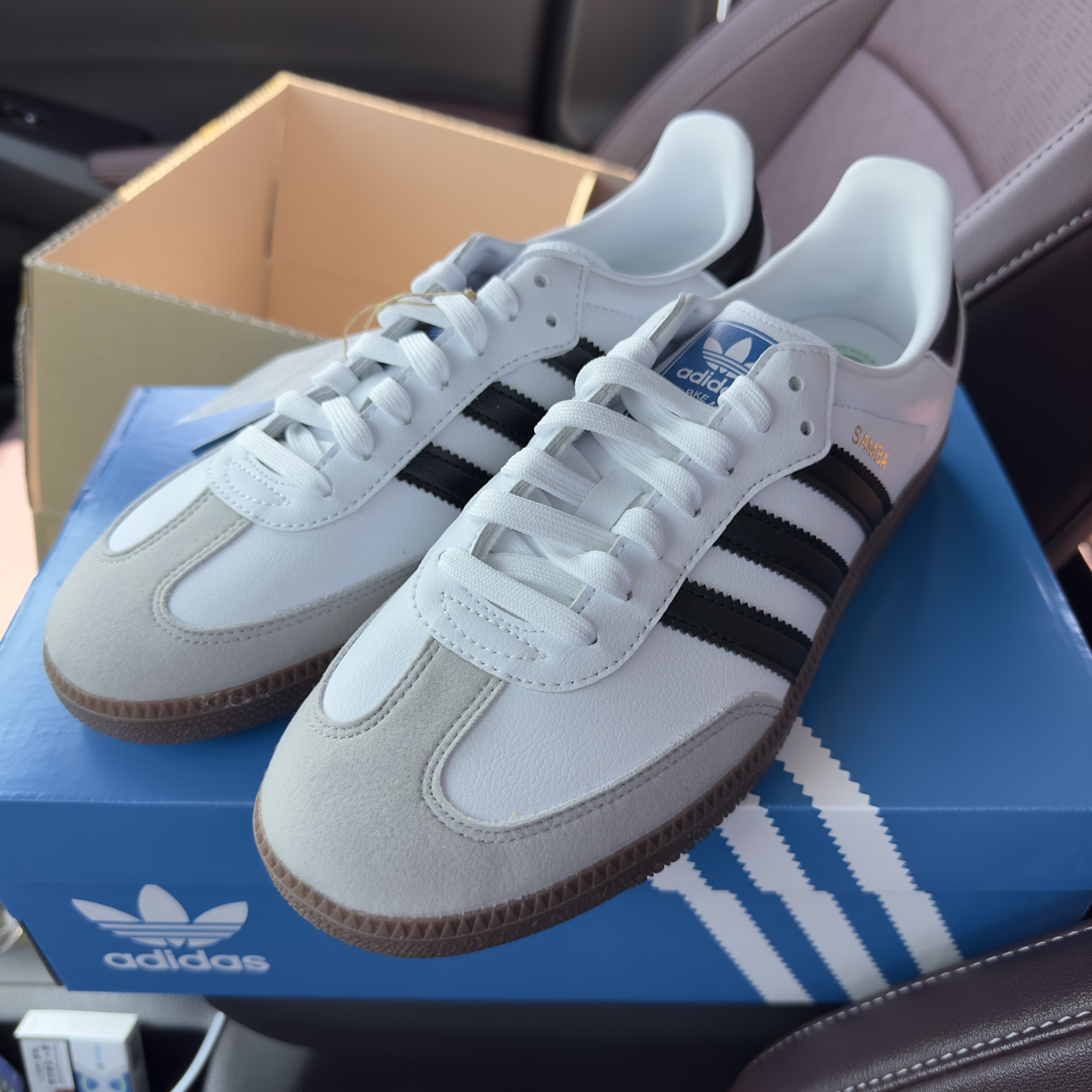 Adidas Samba Vegan White Black 착용 스타일