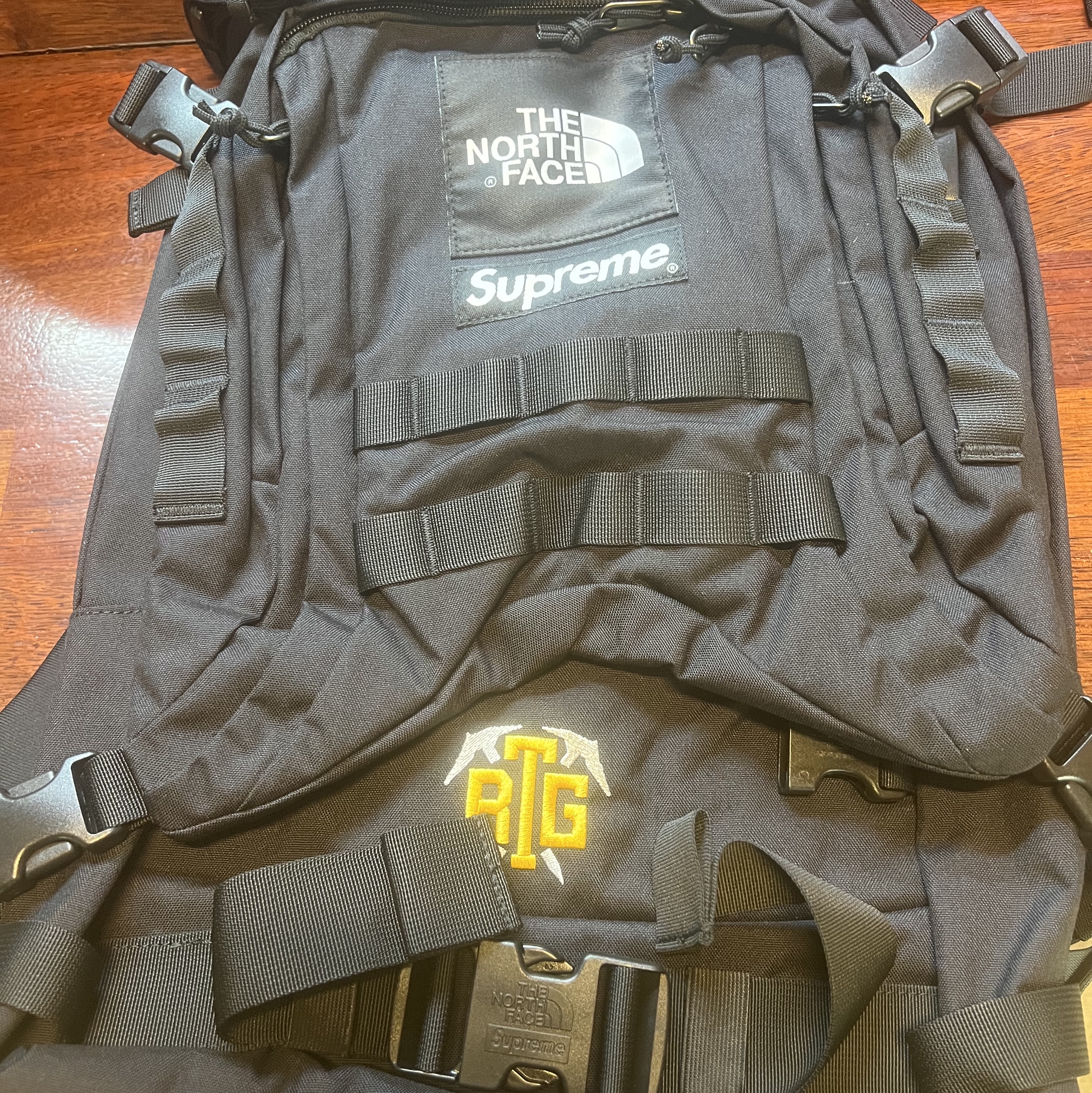 Supreme x The North Face RTG Backpack Black - 20SS 착용 스타일 - 1