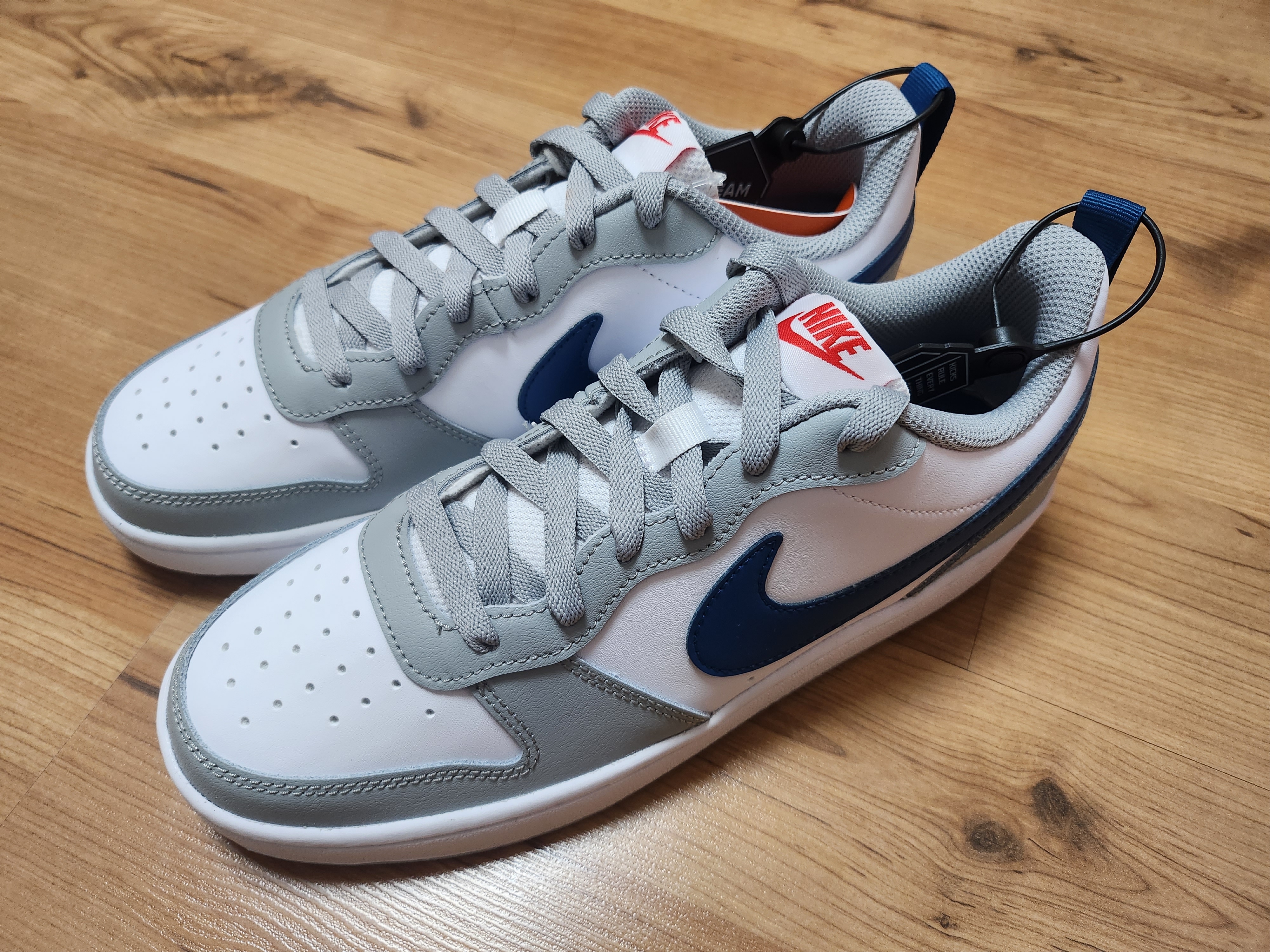 (GS) Nike Court Borough Low 2 Light Smoke Grey 착용 스타일 - 2
