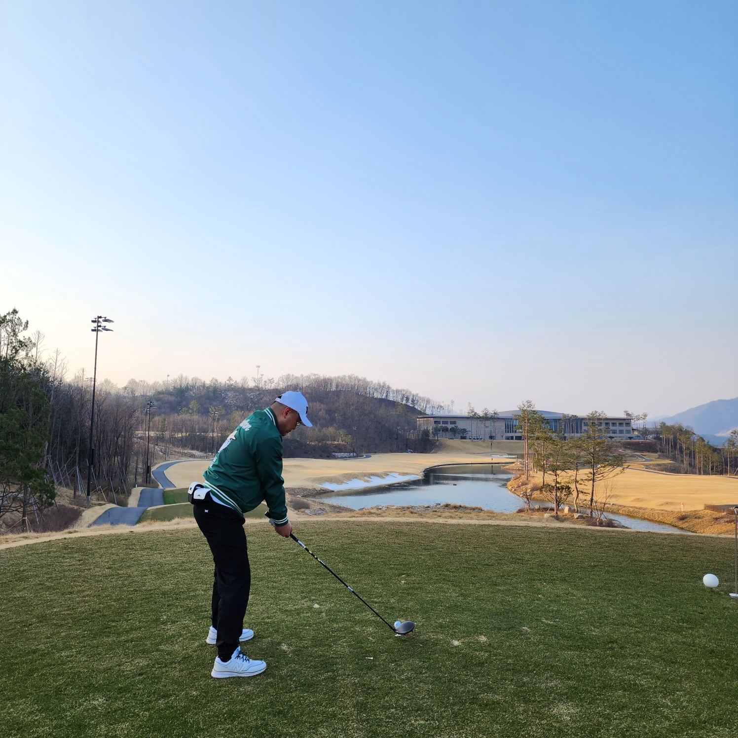 Malbon Golf Tiger Buckets Stadium Jacket Green 착용 스타일