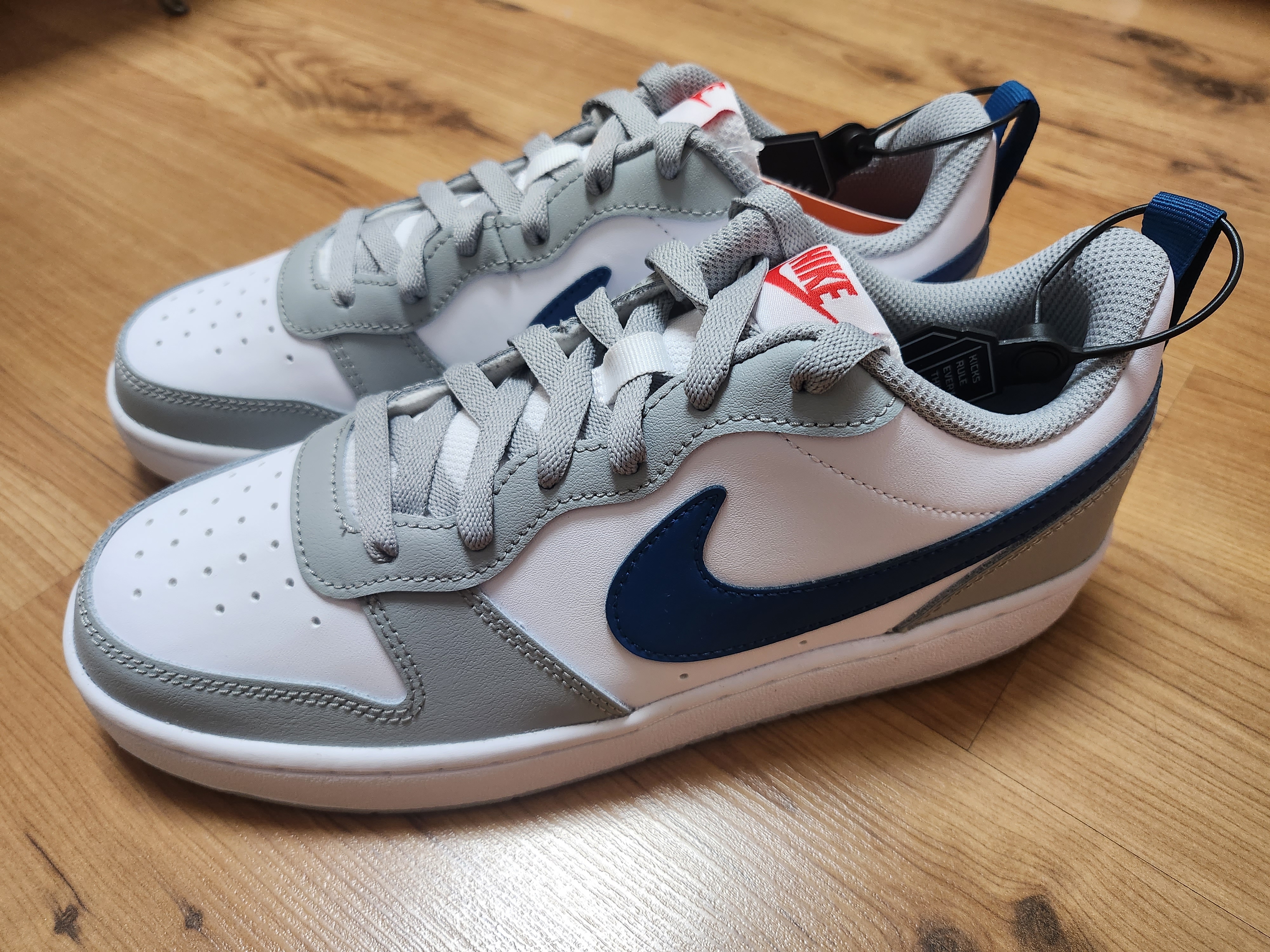 (GS) Nike Court Borough Low 2 Light Smoke Grey 착용 스타일 - 1