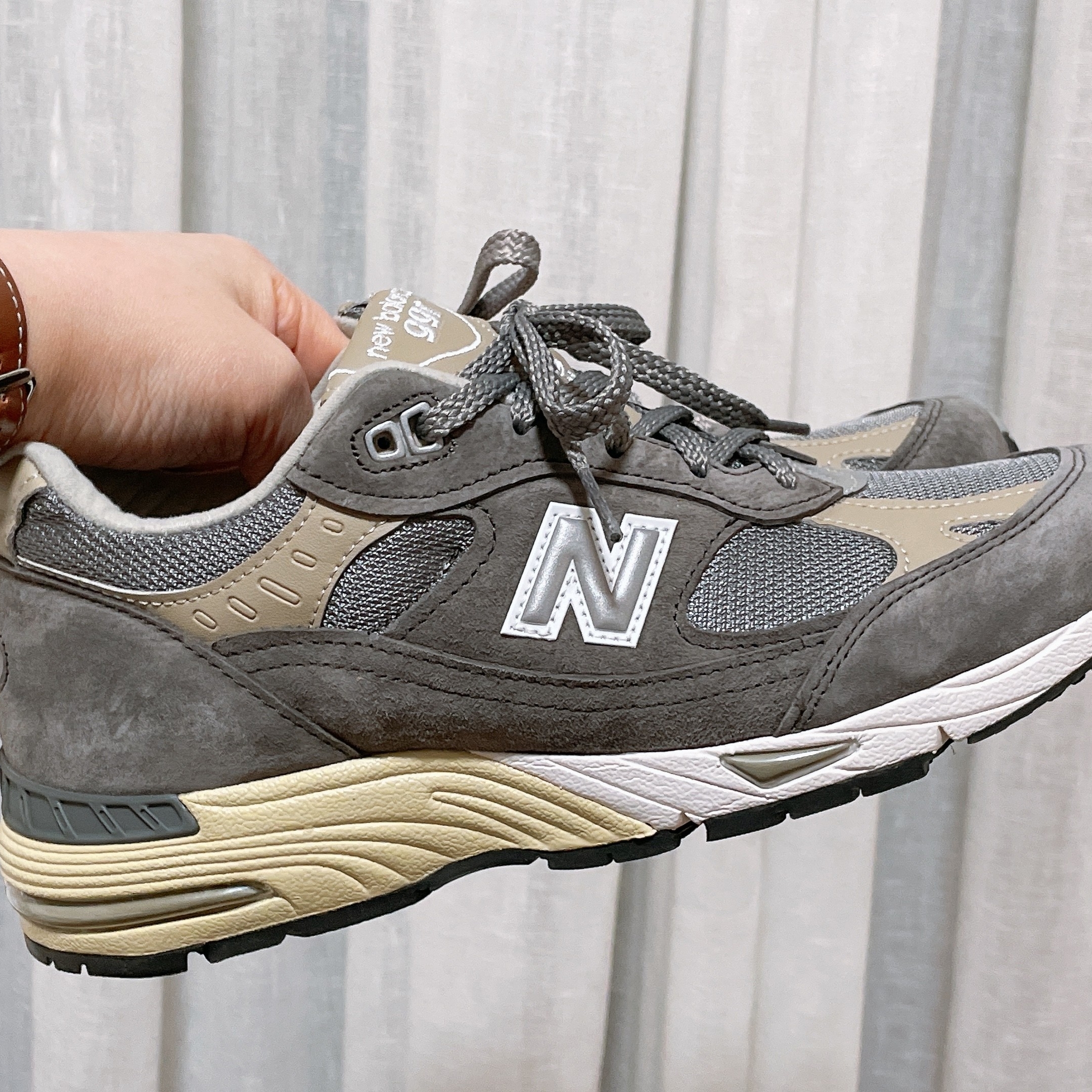 (W) New Balance x DSM 991 Made in UK Grey 착용 스타일 - 3