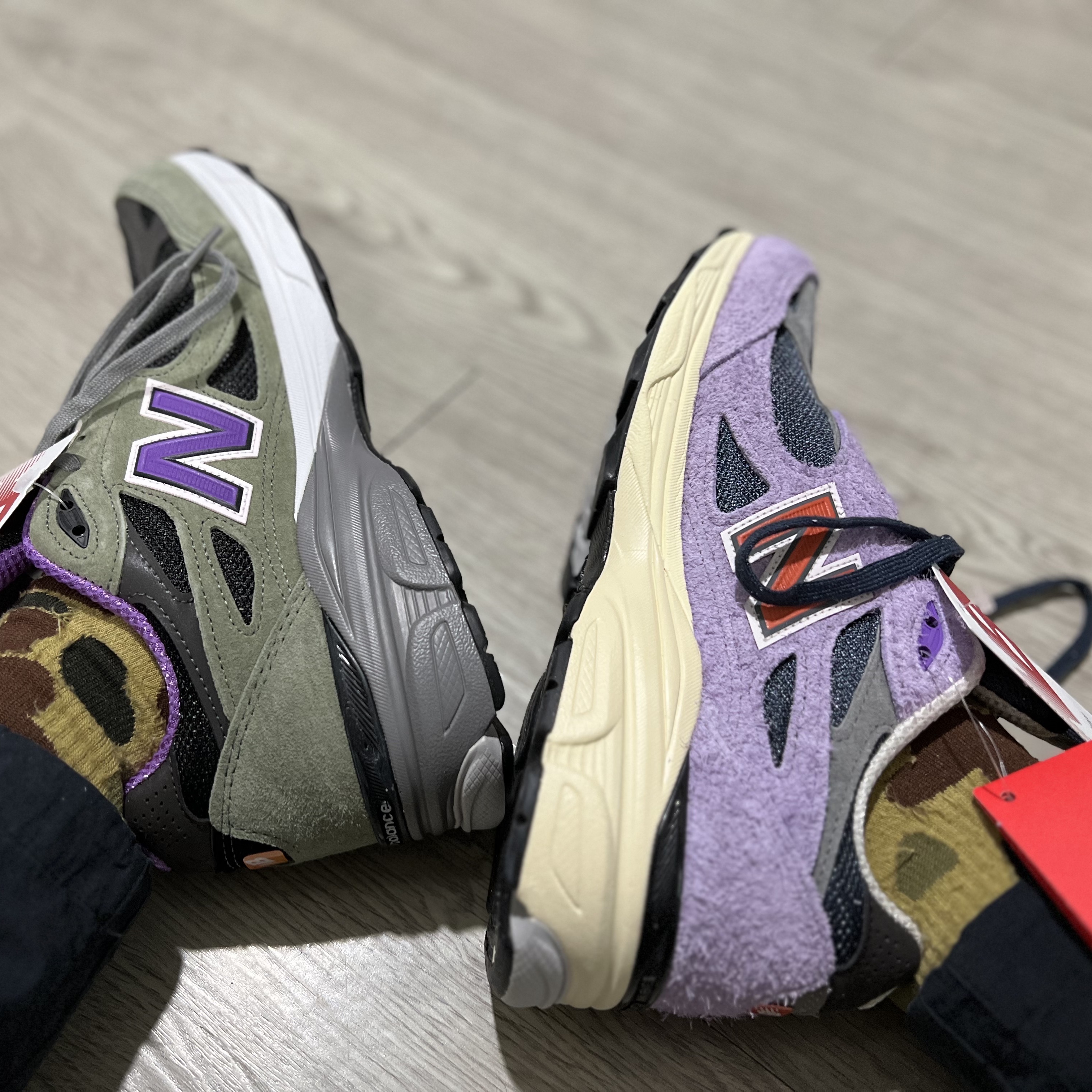 New Balance 990v3 Made in USA Raw Amethyst 착용 스타일 - 3
