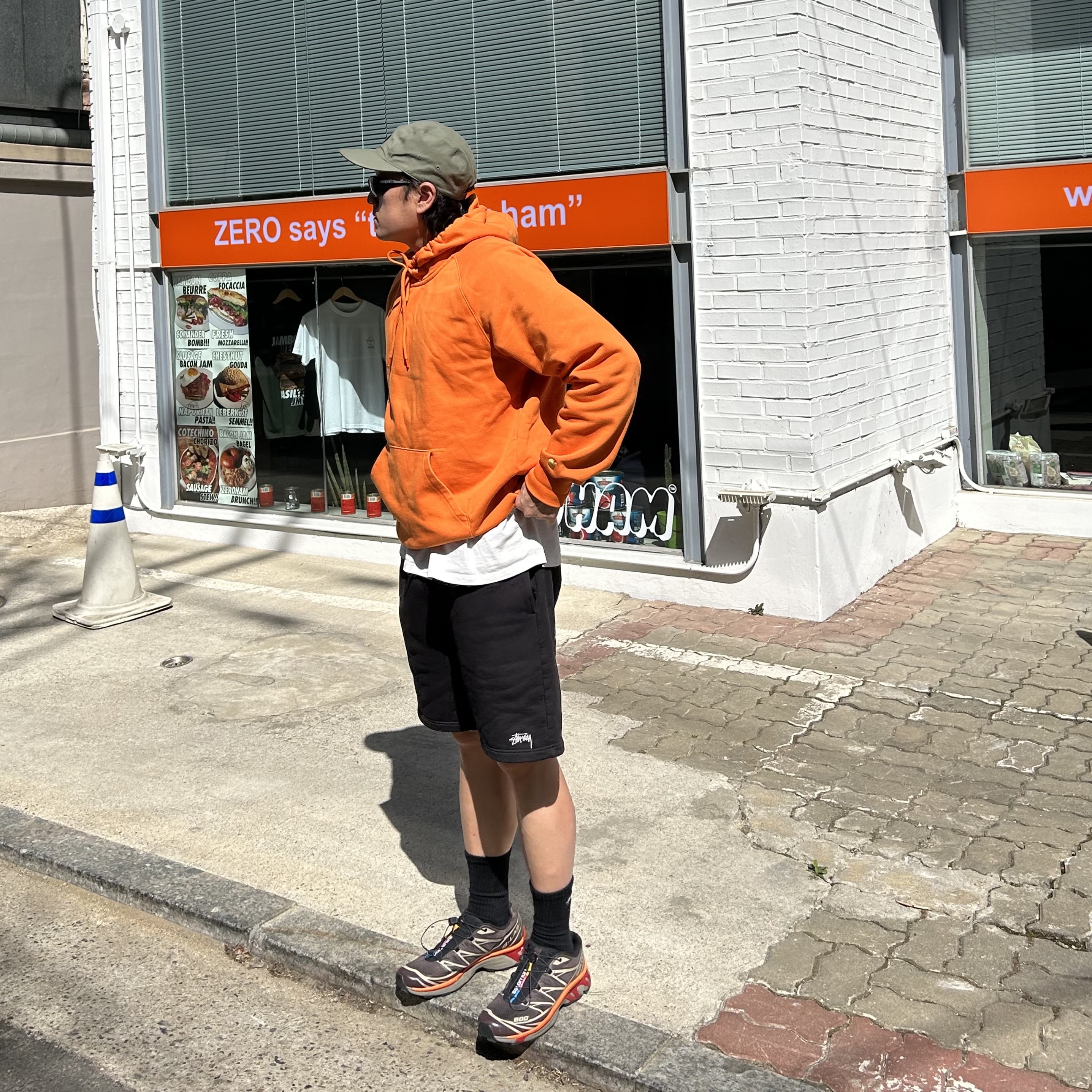 New Balance x JJJJound 990v3 Brown Black, Salomon XT-6 ADV Shale Chocolate Plum 착용 스타일 - 2