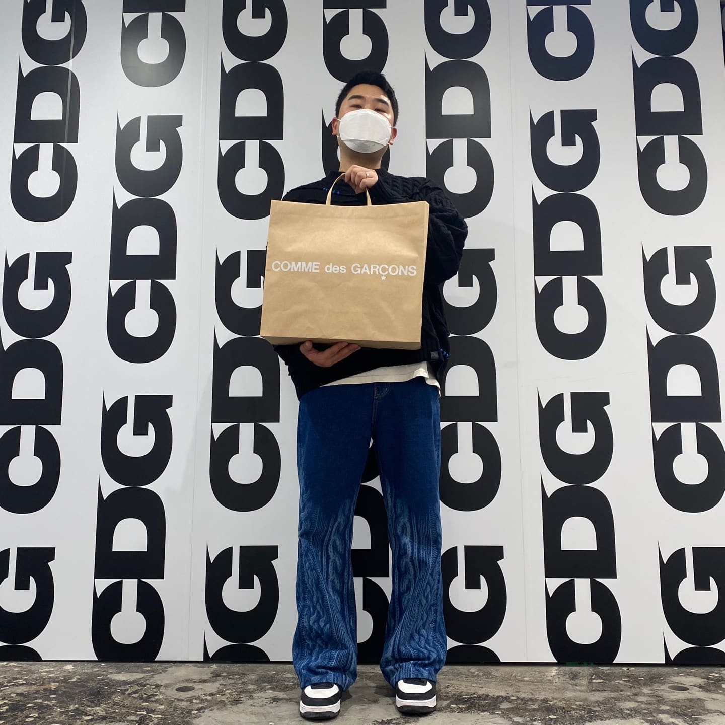 Nike x Stussy Air Force 1 '07 Mid SP Black and Light Bone 착용 스타일