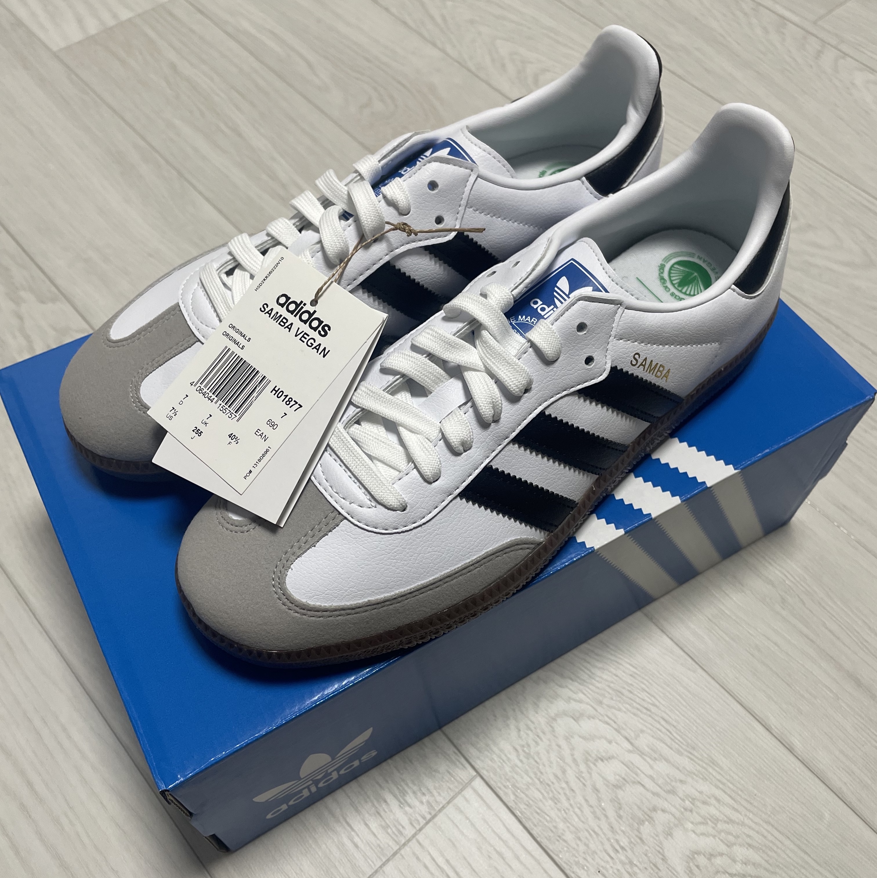 Adidas Samba Vegan White Black 착용 스타일