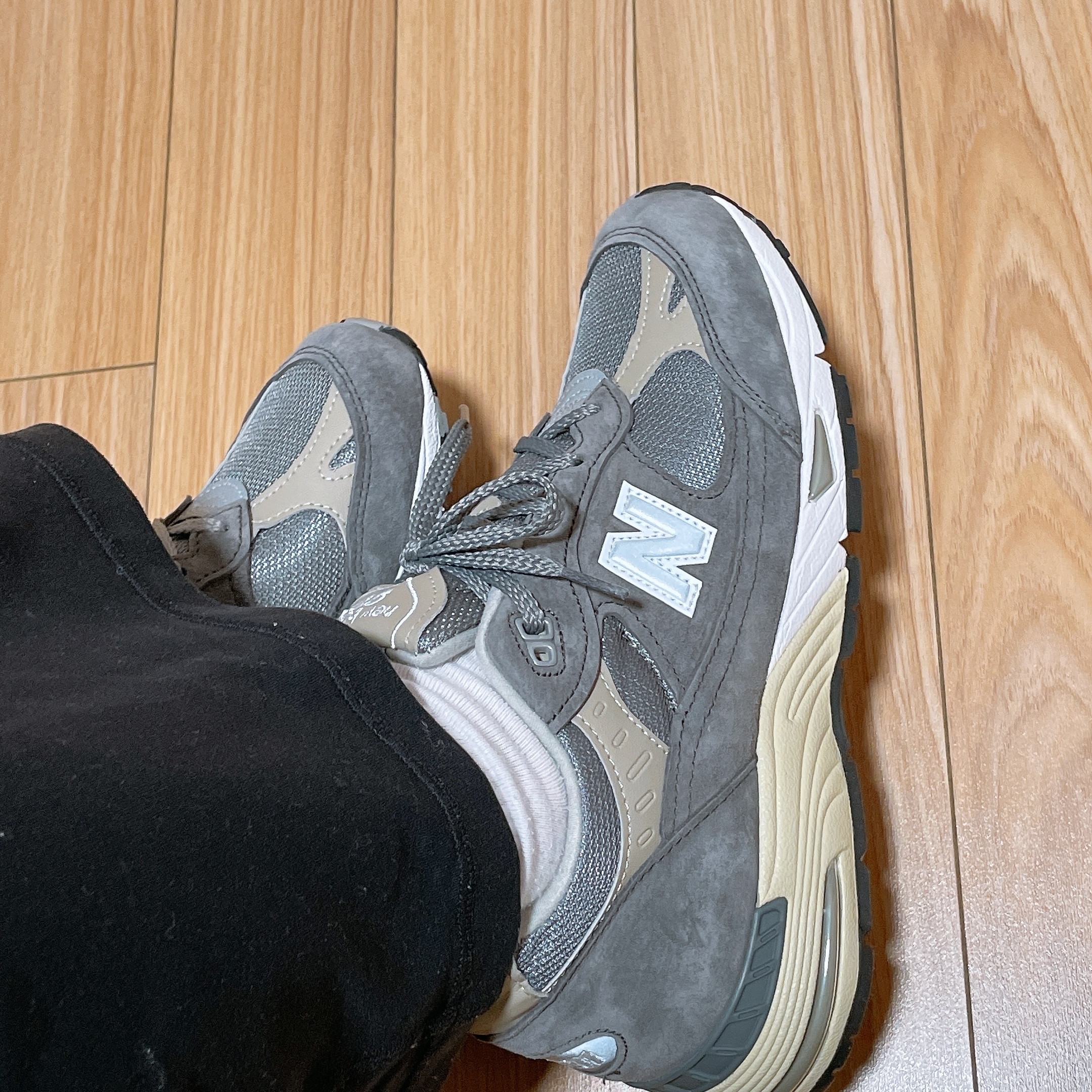 (W) New Balance x DSM 991 Made in UK Grey 착용 스타일 - 4