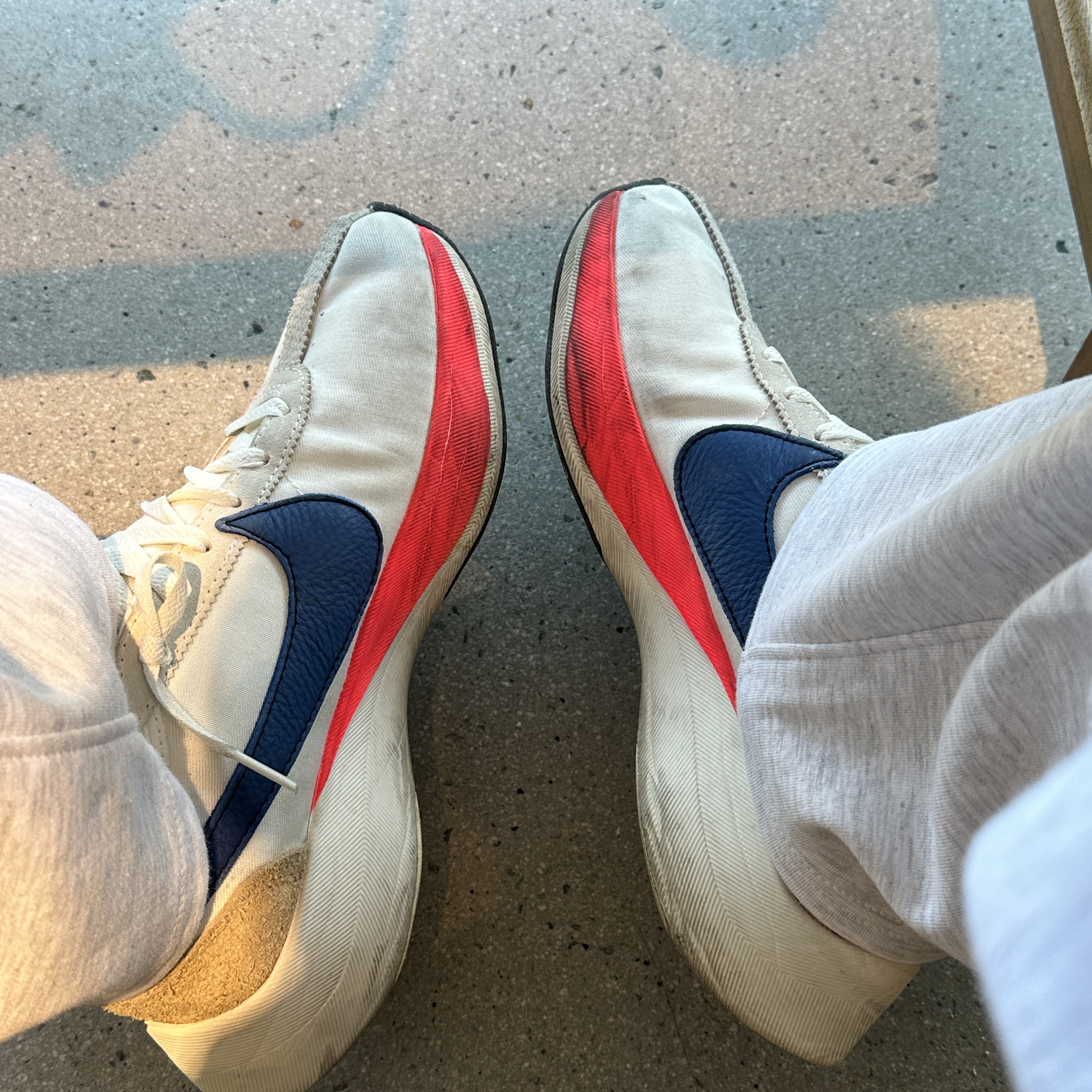 Nike Moon Racer Sail Solar Blue 착용 스타일