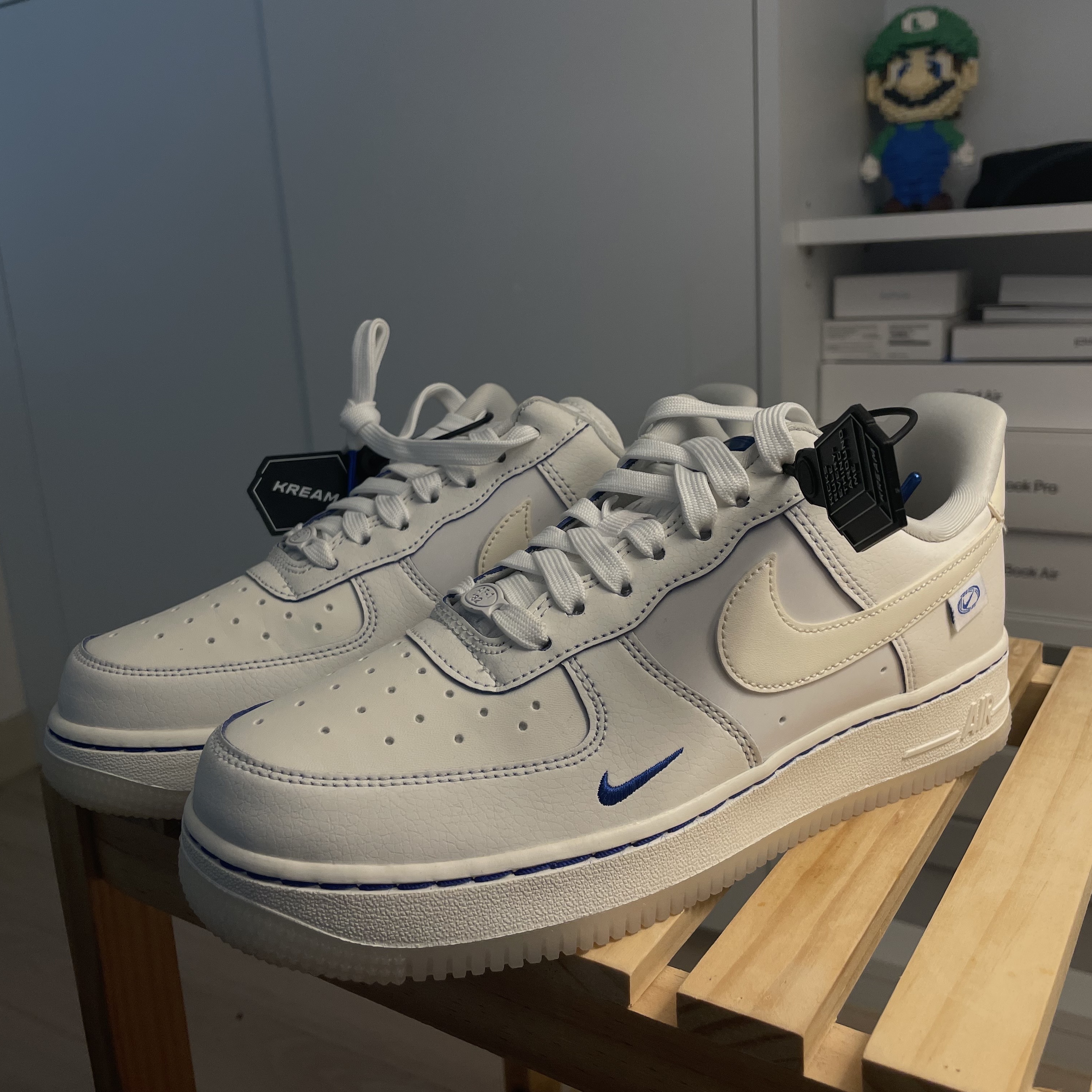 (W) Nike Air Force 1 '07 LX Game Royal Sail 착용 스타일 - 1