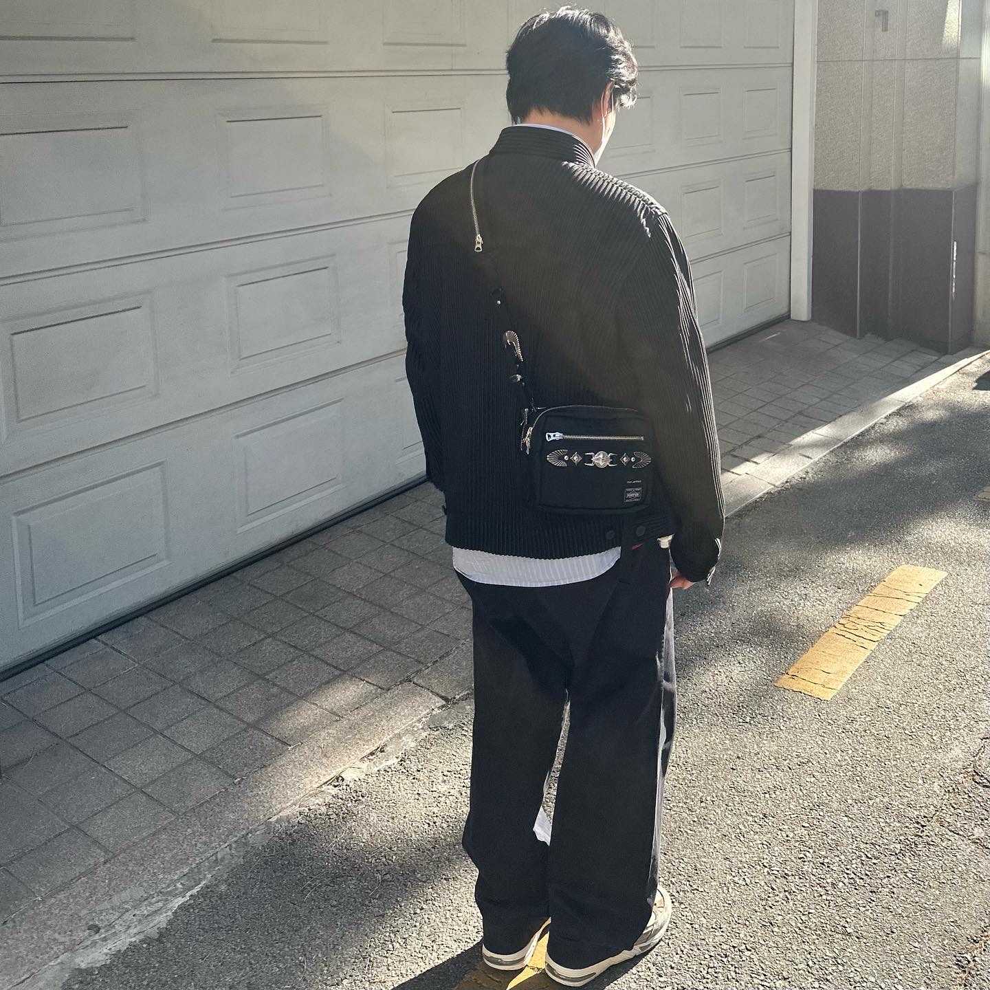 New Balance x JJJJound 991 Made in UK Grey, Porter x Toga Belt Bag Black 착용 스타일