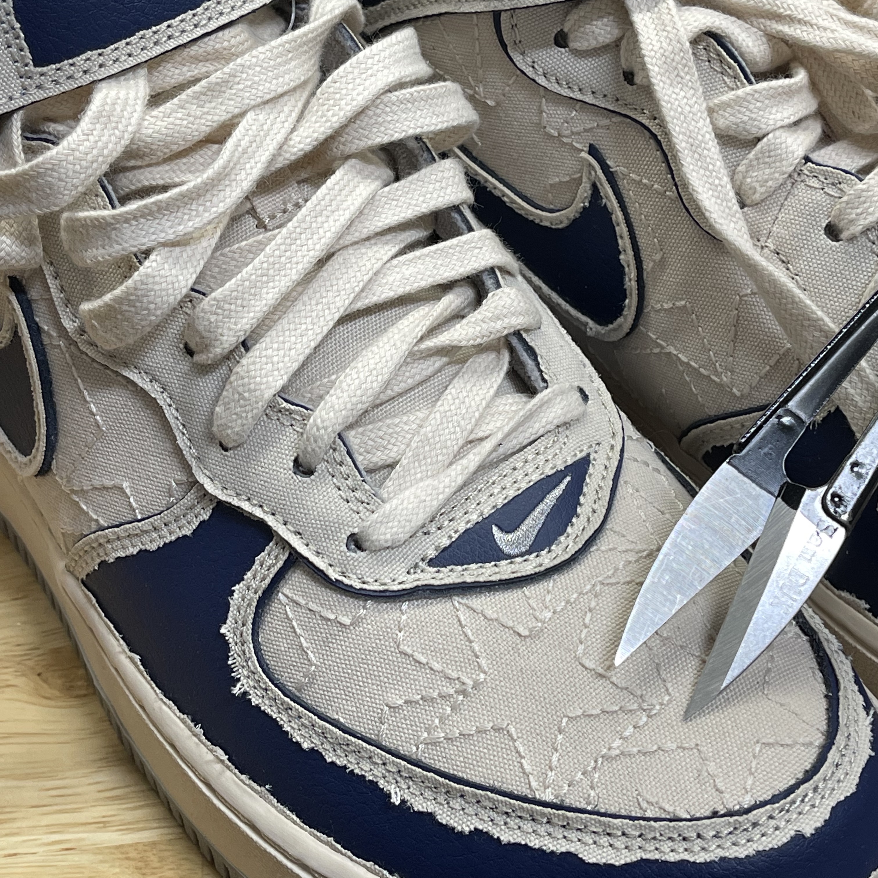 Nike Air Force 1 Mid '07 Pearl White 착용 스타일 - 2