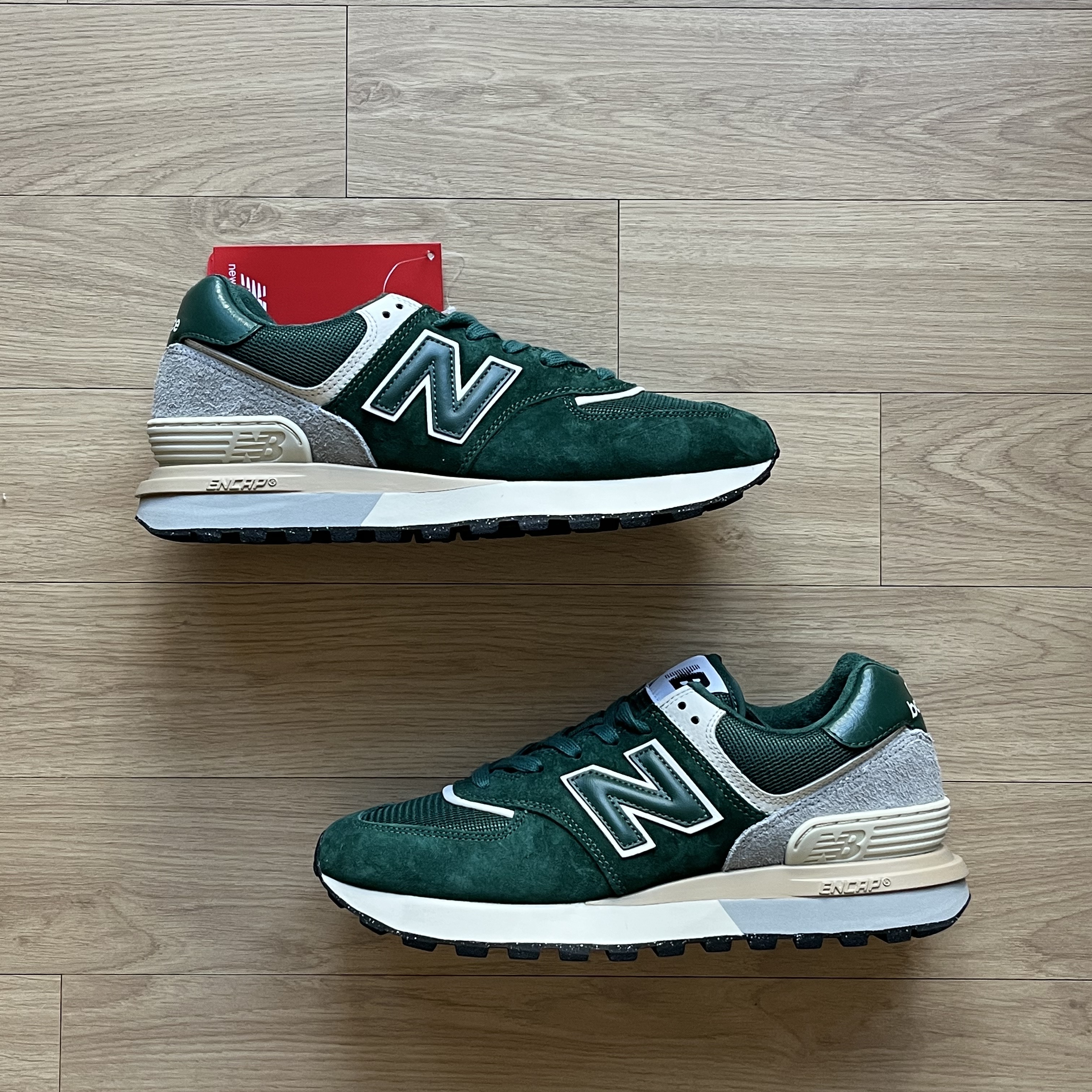 New Balance 574 Legacy Green 착용 스타일 - 1