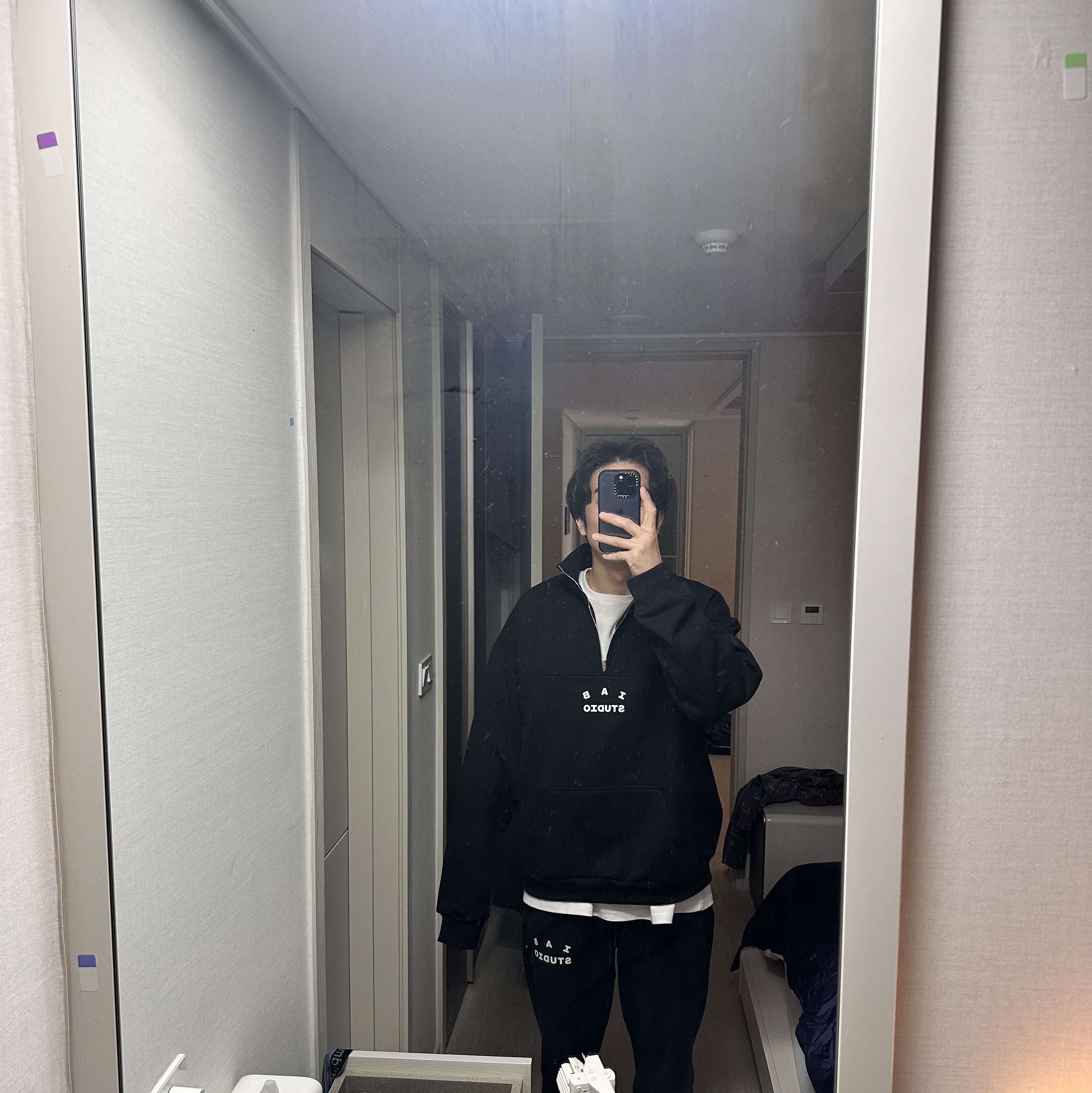 IAB Studio Half Zip-Up Black White, IAB Studio Sweatpants Black White - 19FW 착용 스타일