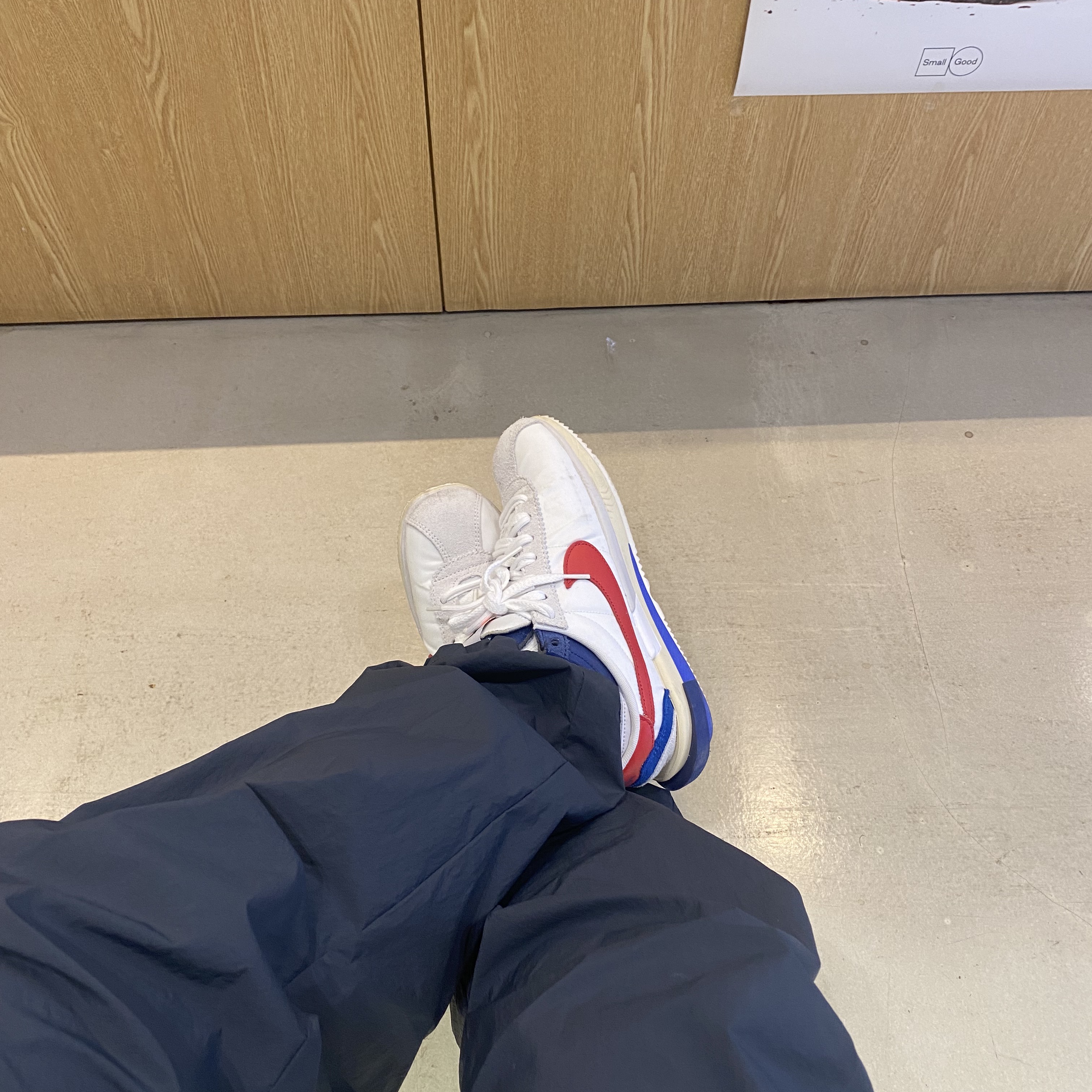 Nike x Sacai Zoom Cortez SP White and University Red 착용 스타일 - 1