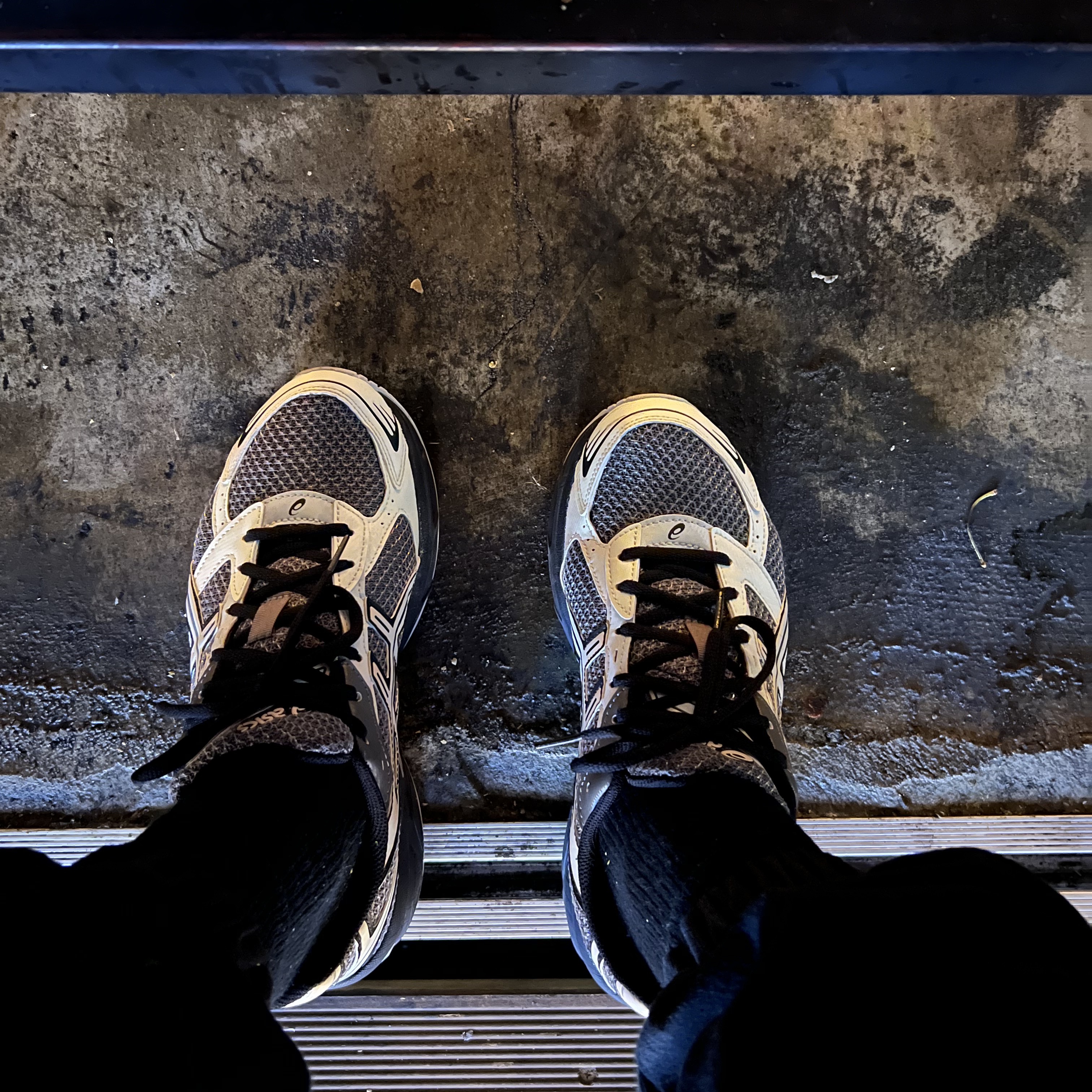 Asics x I4P Gel-1130 Mink Glacier Grey 착용 스타일