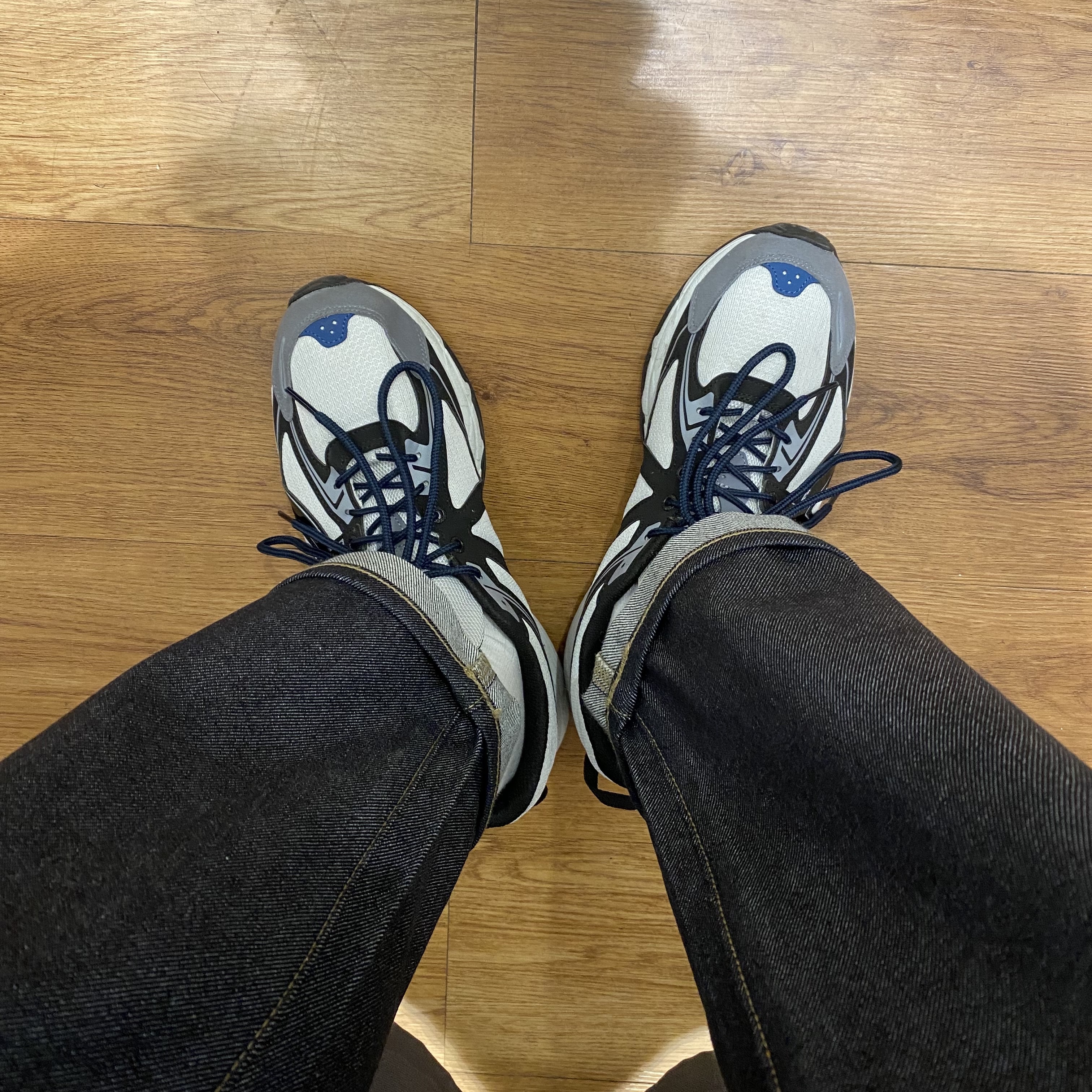 Asics Gel-Venture 6 SPS Glacier Grey 착용 스타일