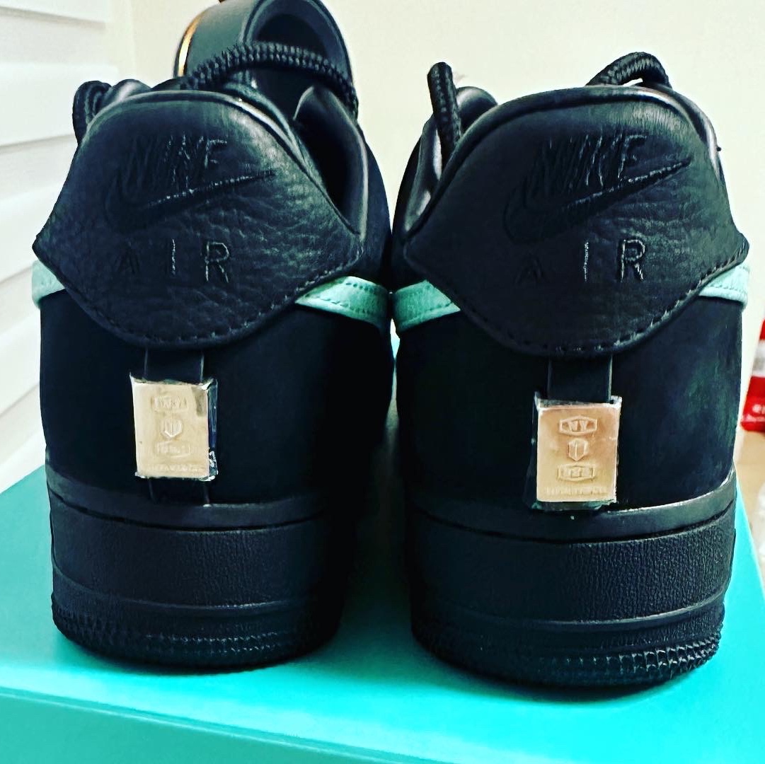 Nike x Tiffany & Co. Air Force 1 Low SP 1837 착용 스타일 - 2