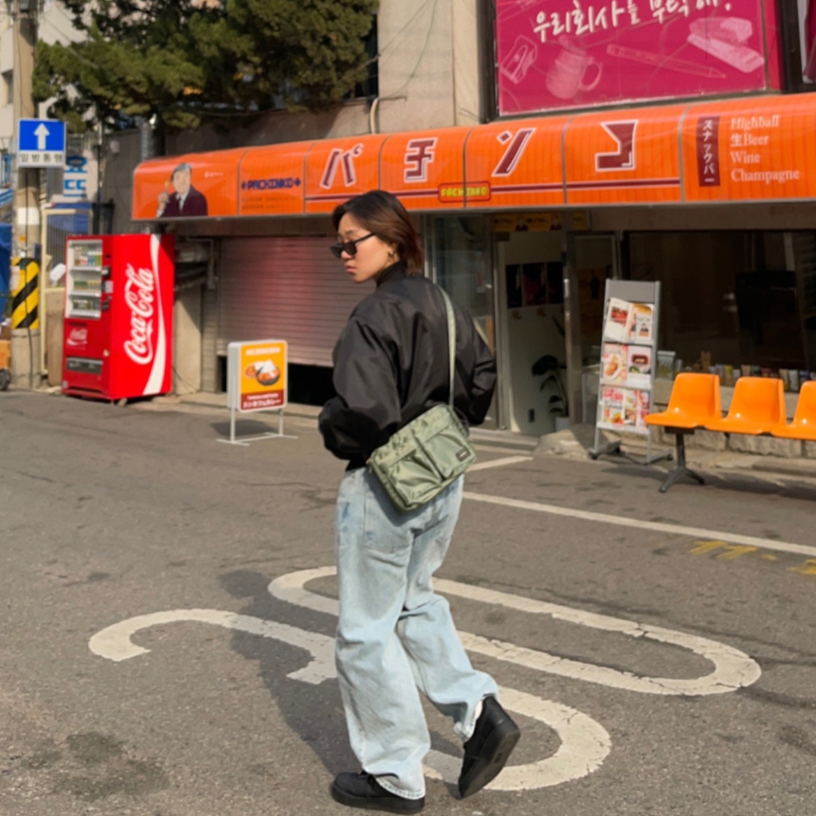Porter Tanker Shoulder Bag S Sage Green, Nike Air Force 1 '07 Low Triple Black 착용 스타일