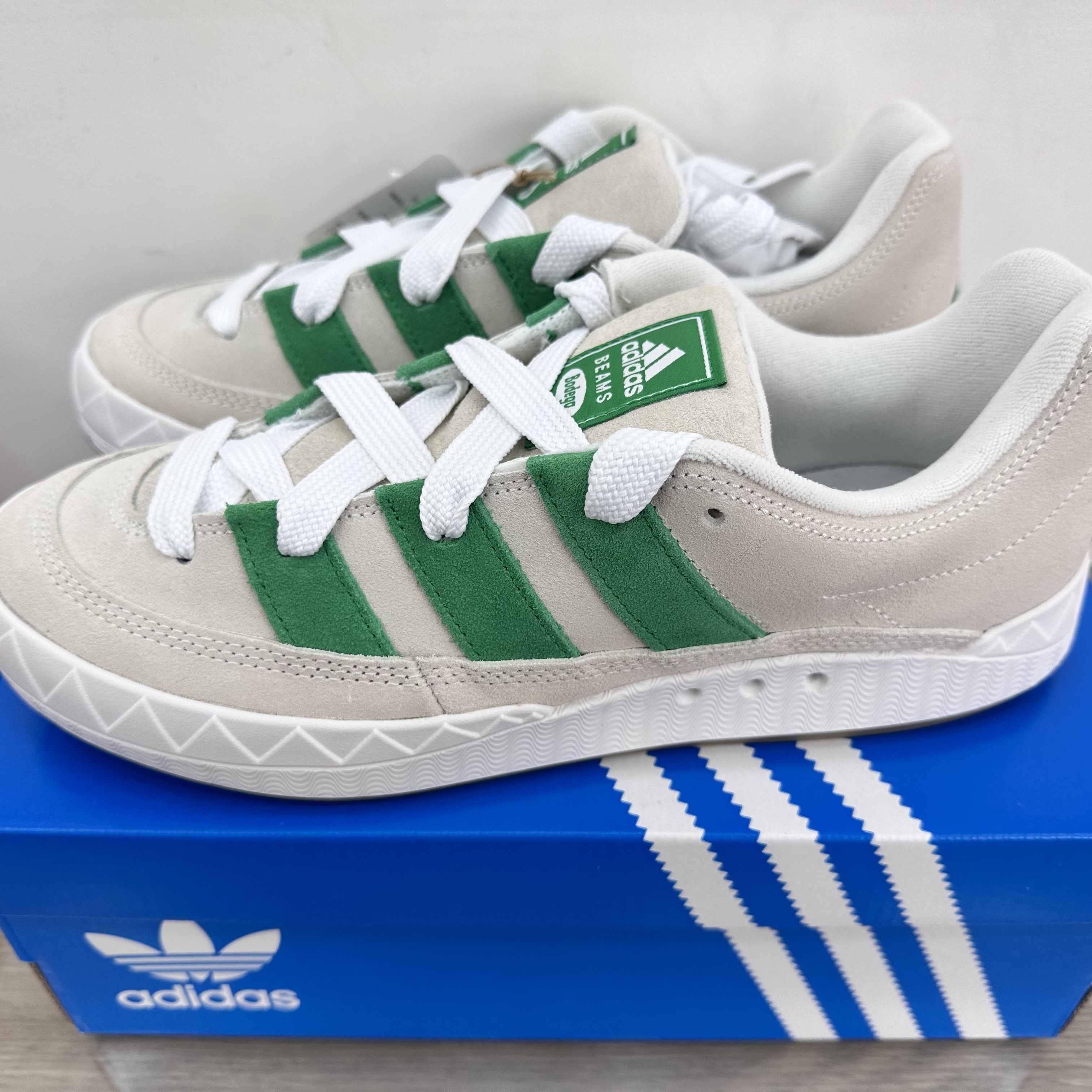 Adidas x Bodega x Beams Adimatic Off White Green 착용 스타일