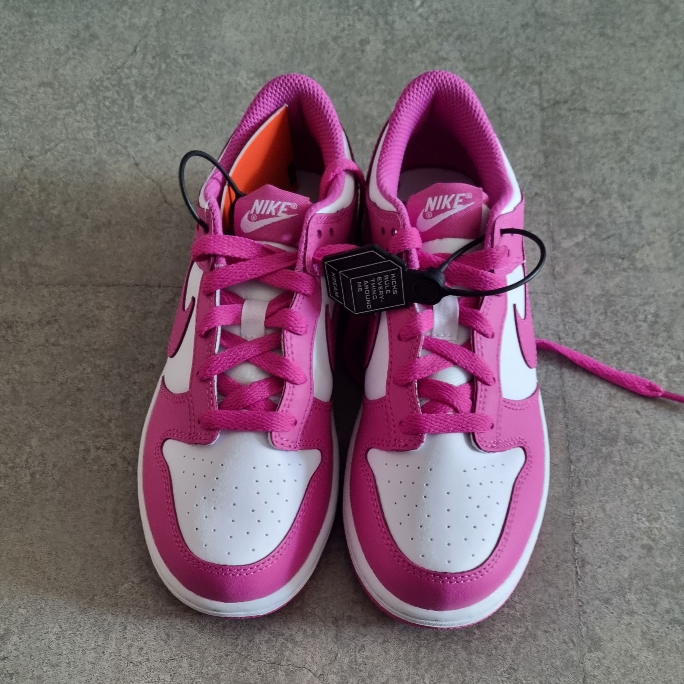 (PS) Nike Dunk Low White Active Fuchsia 착용 스타일