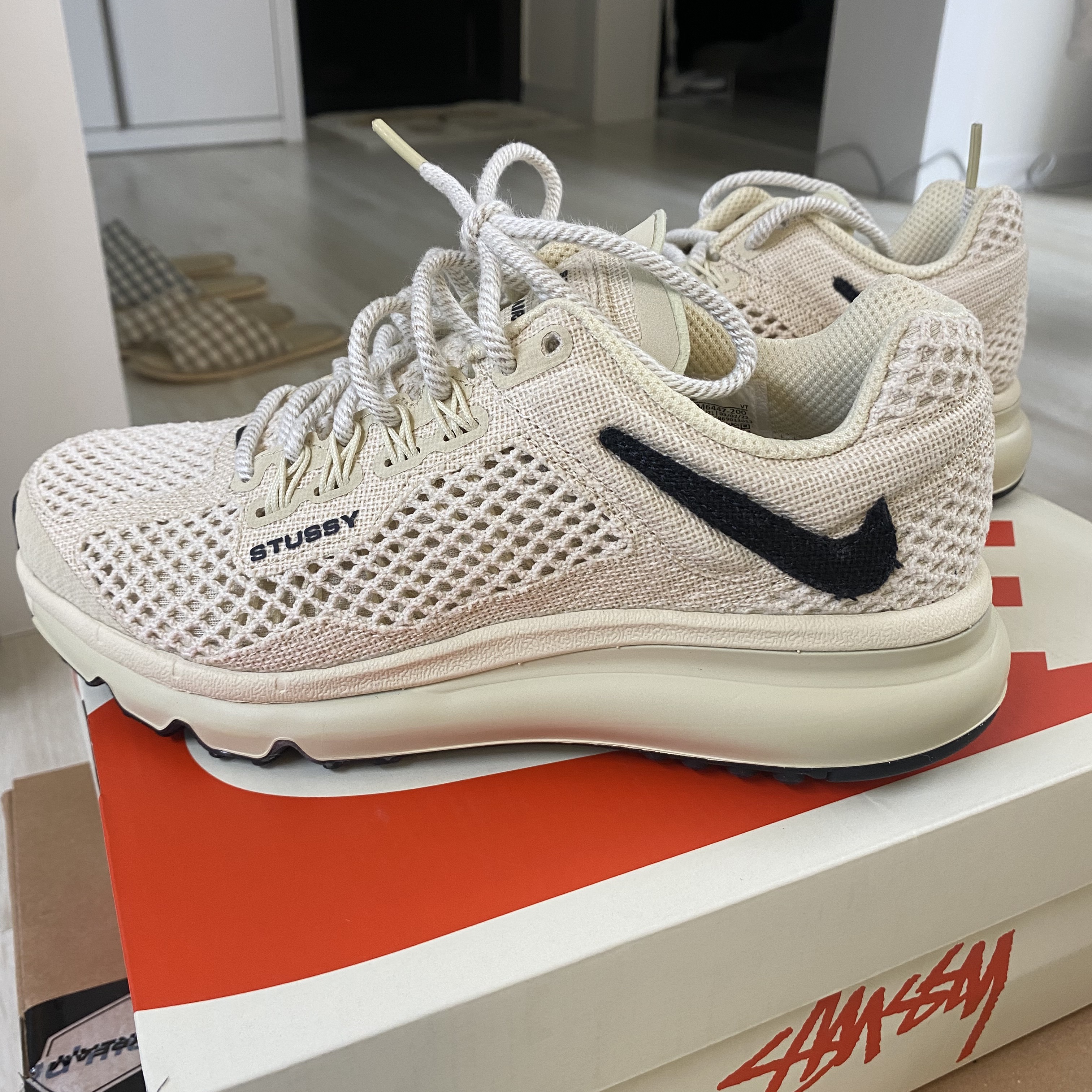 Nike x Stussy Air Max 2013 Fossil 착용 스타일 - 1