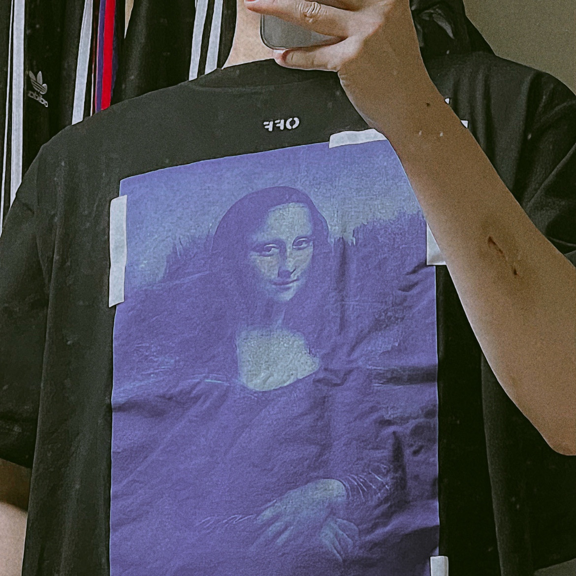 Off-White Monalisa Arrow Over S/S T-Shirt Black 착용 스타일 - 1