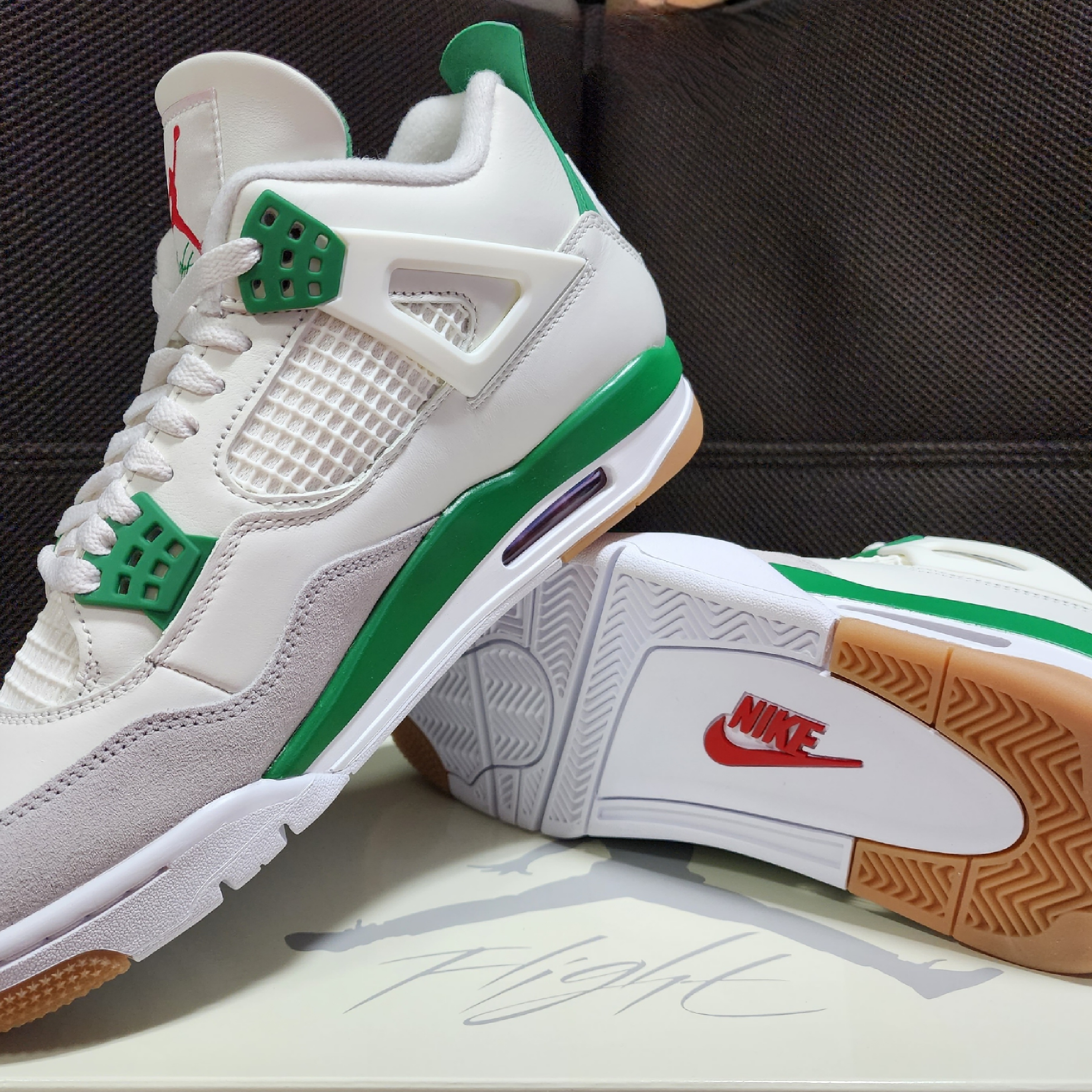 Jordan 4 x Nike SB Retro SP Pine Green 착용 스타일 - 3