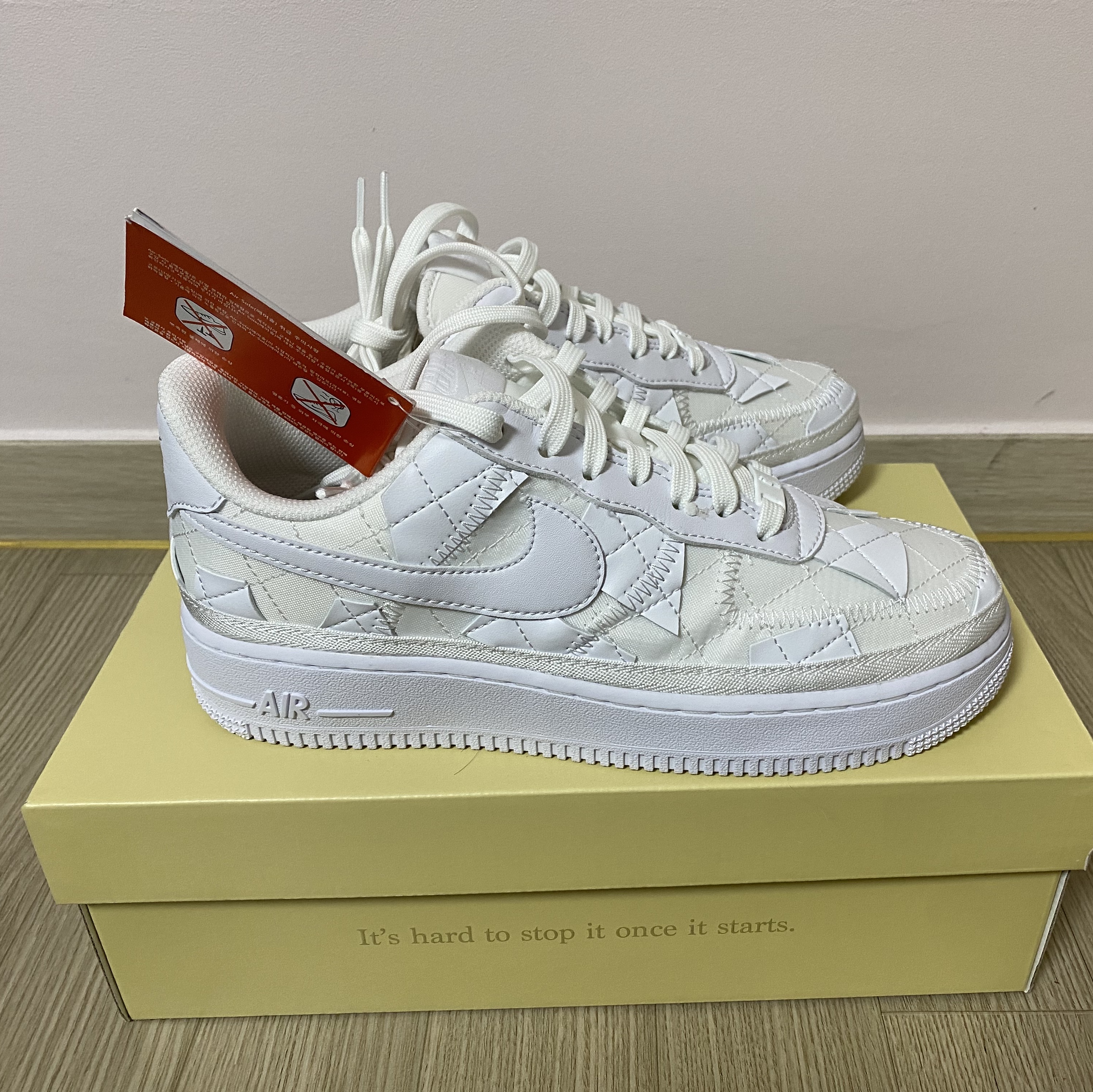 Nike x Billie Eilish Air Force 1 Low SP Triple White 착용 스타일 - 4