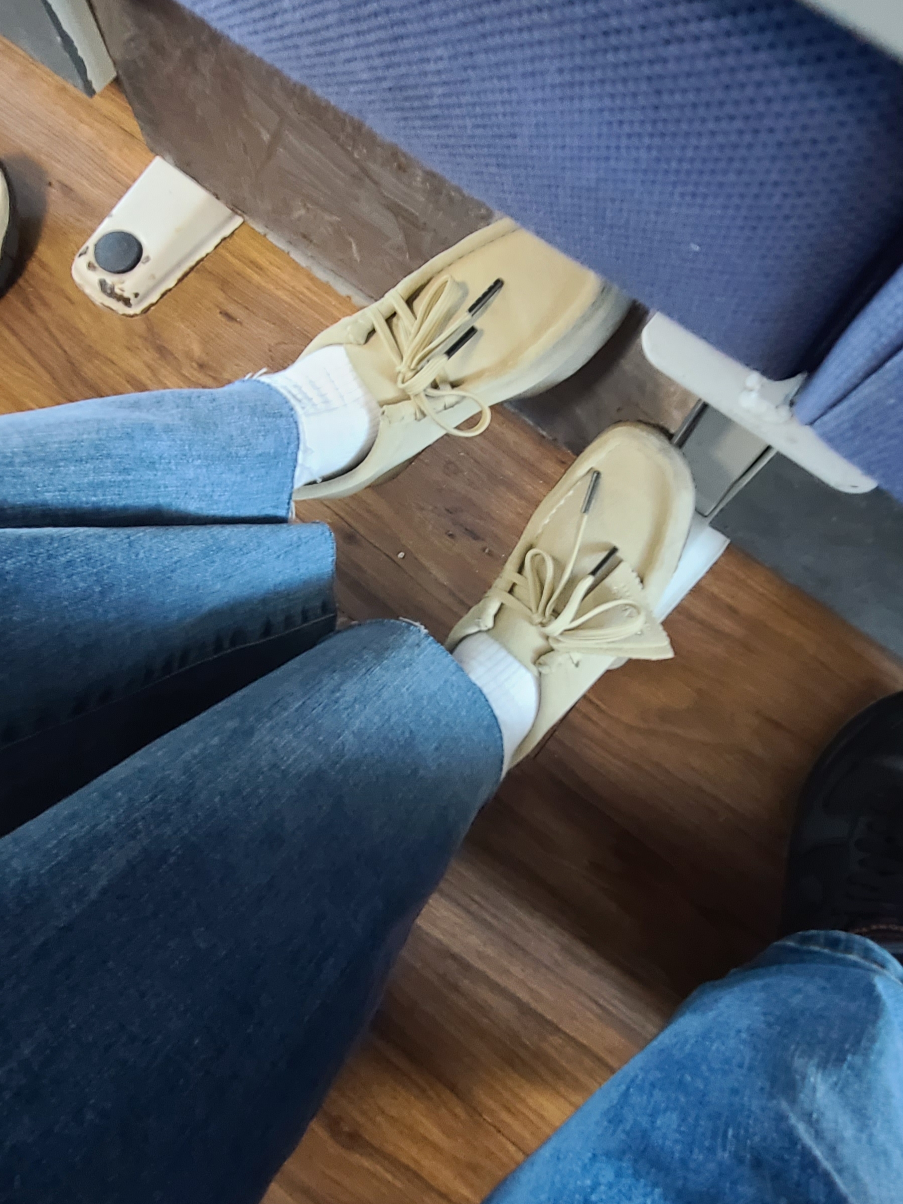 (W) Clarks Wallabee Maple Suede 착용 스타일