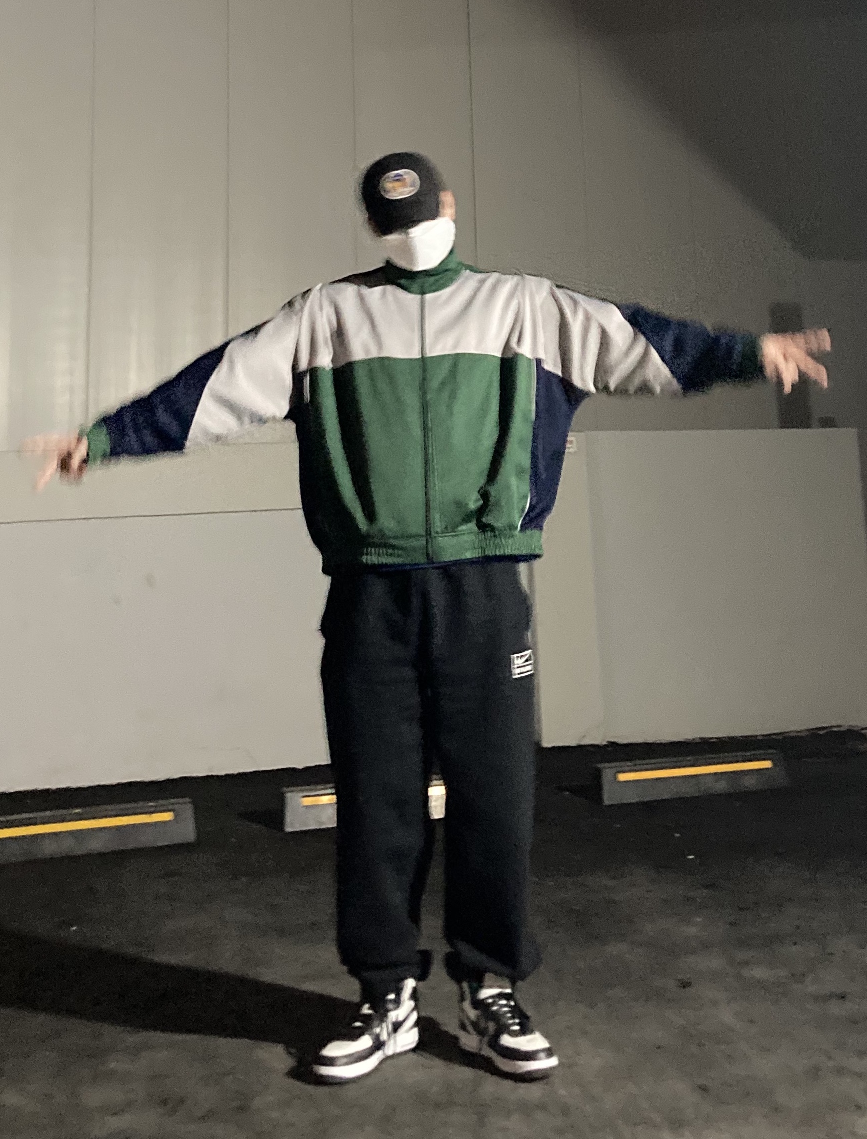 Double RL Garment Dyeing Twill Ball Cap Black, Nike x Stussy Air Force 1 '07 Mid SP Black and Light Bone 착용 스타일 - 1