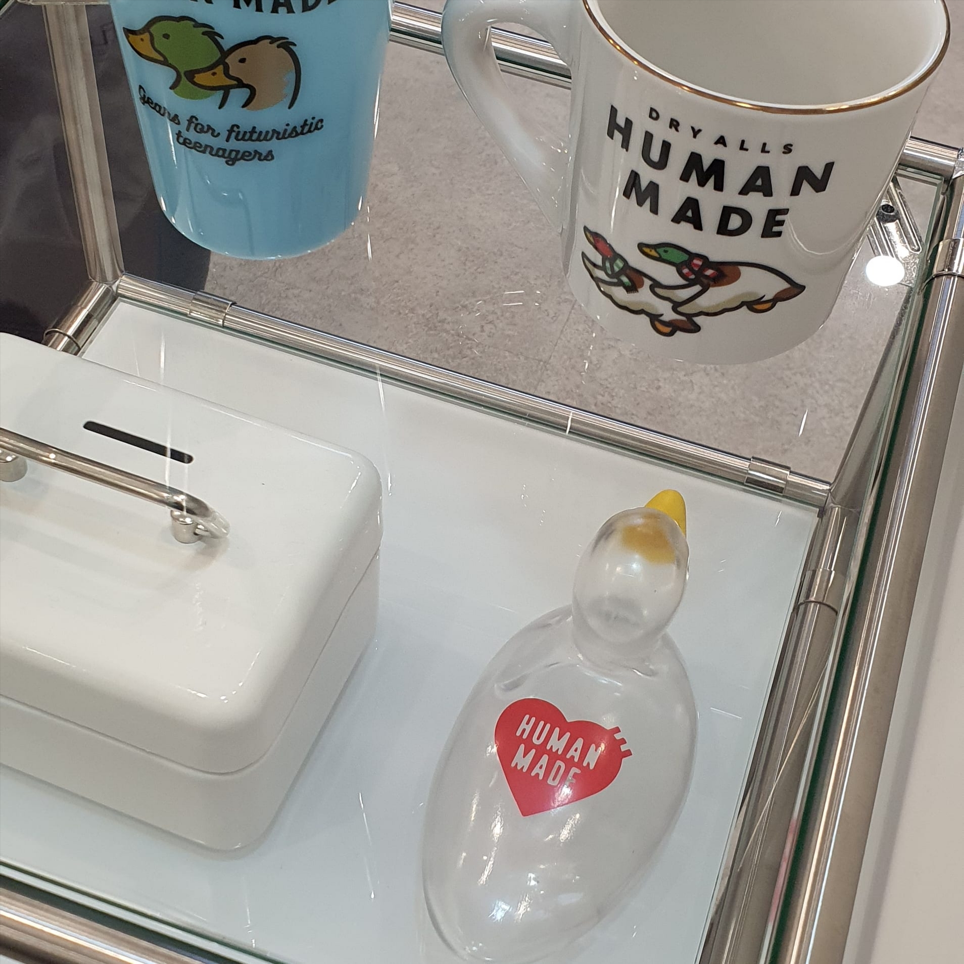 Human Made Duck Tumbler Blue 착용 스타일