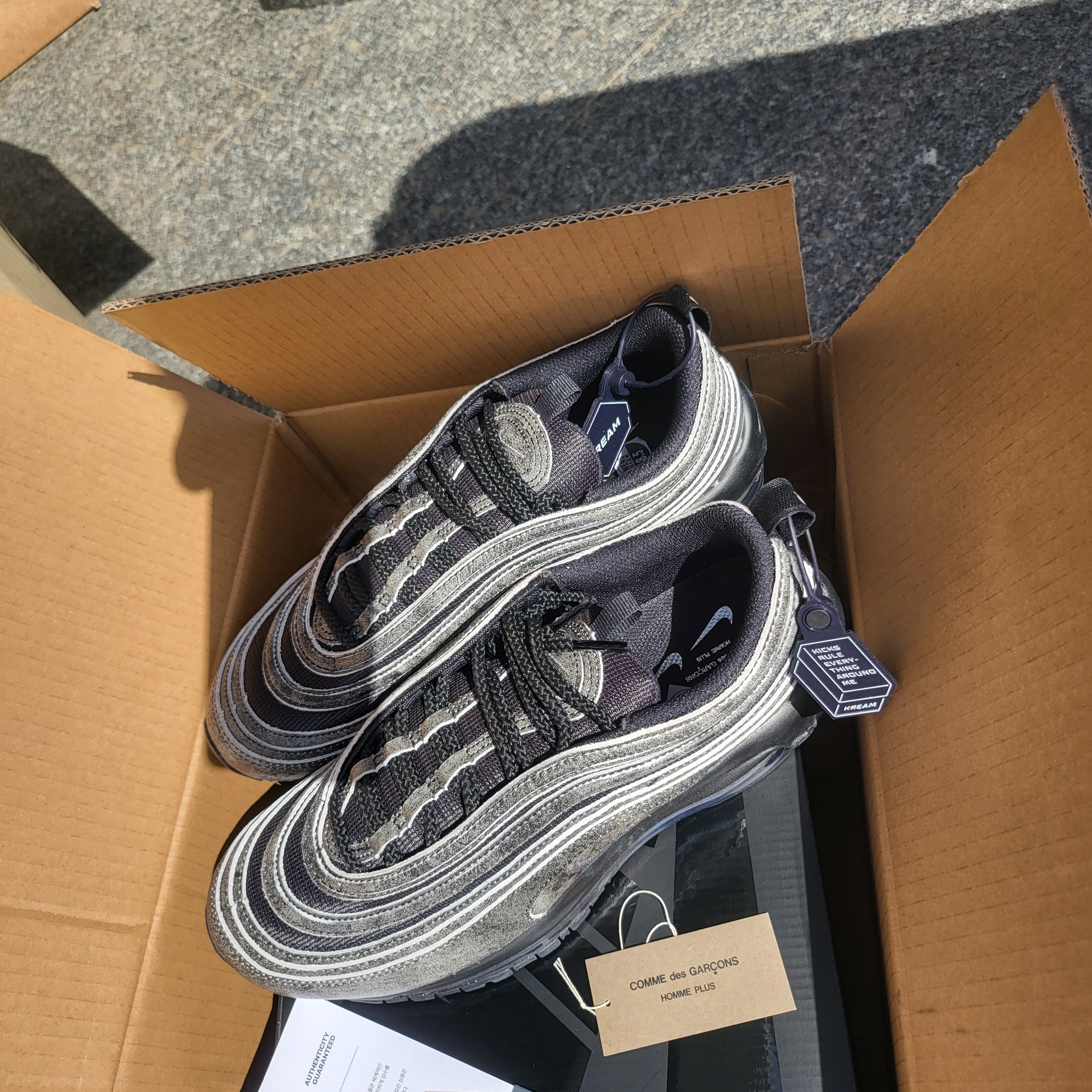 Nike x Comme des Garcons Air Max 97 Black 착용 스타일 - 2