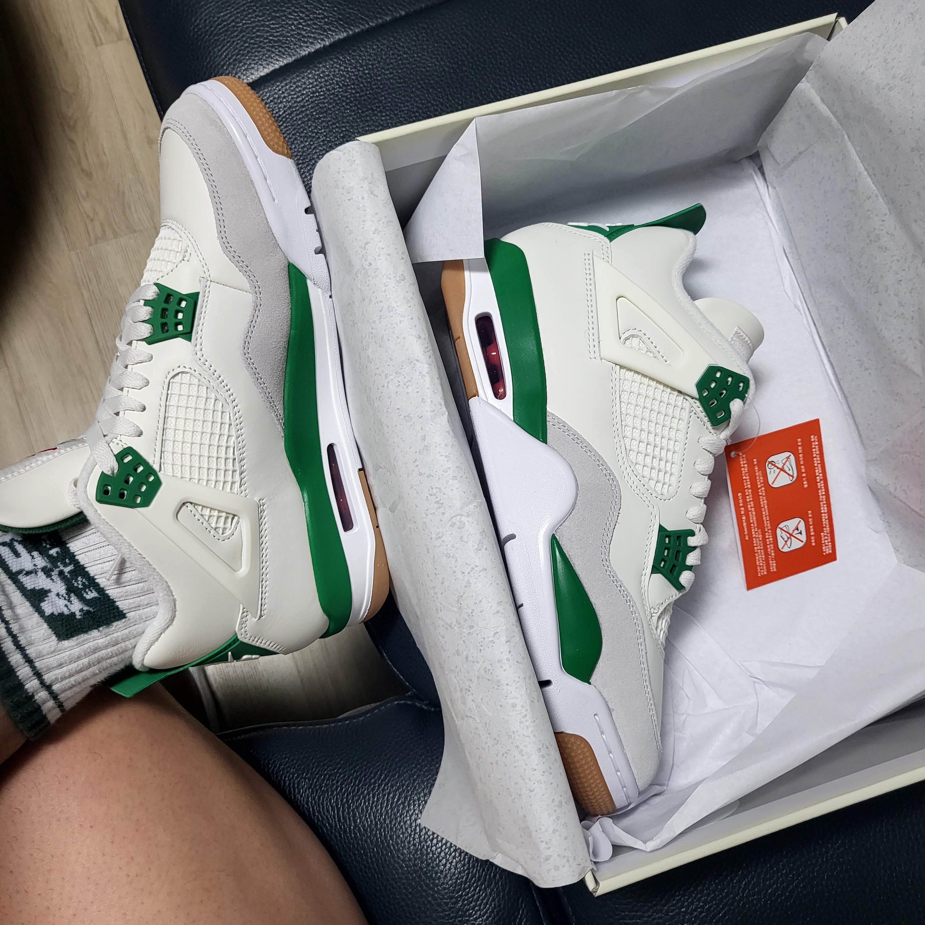 Jordan 4 x Nike SB Retro SP Pine Green 착용 스타일 - 3