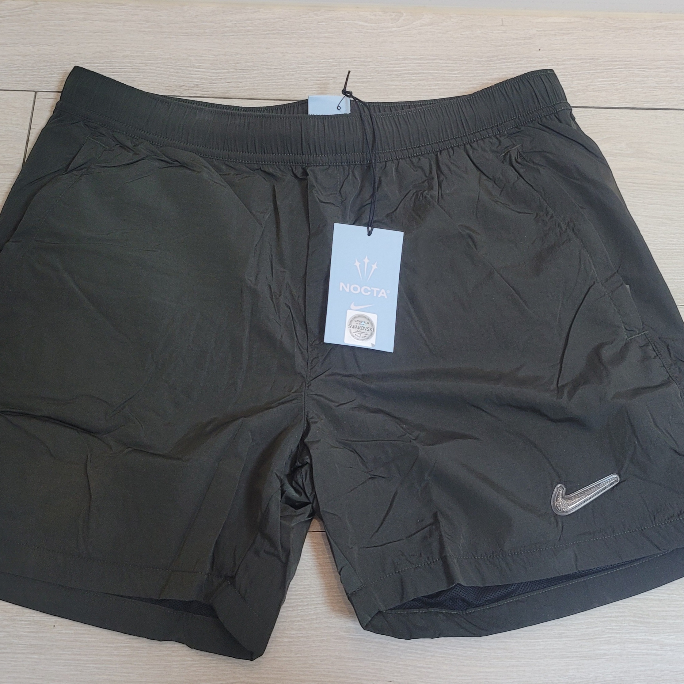 Nike x Drake Nocta Shorts Sequoia (DR2628-355) 착용 스타일 - 3