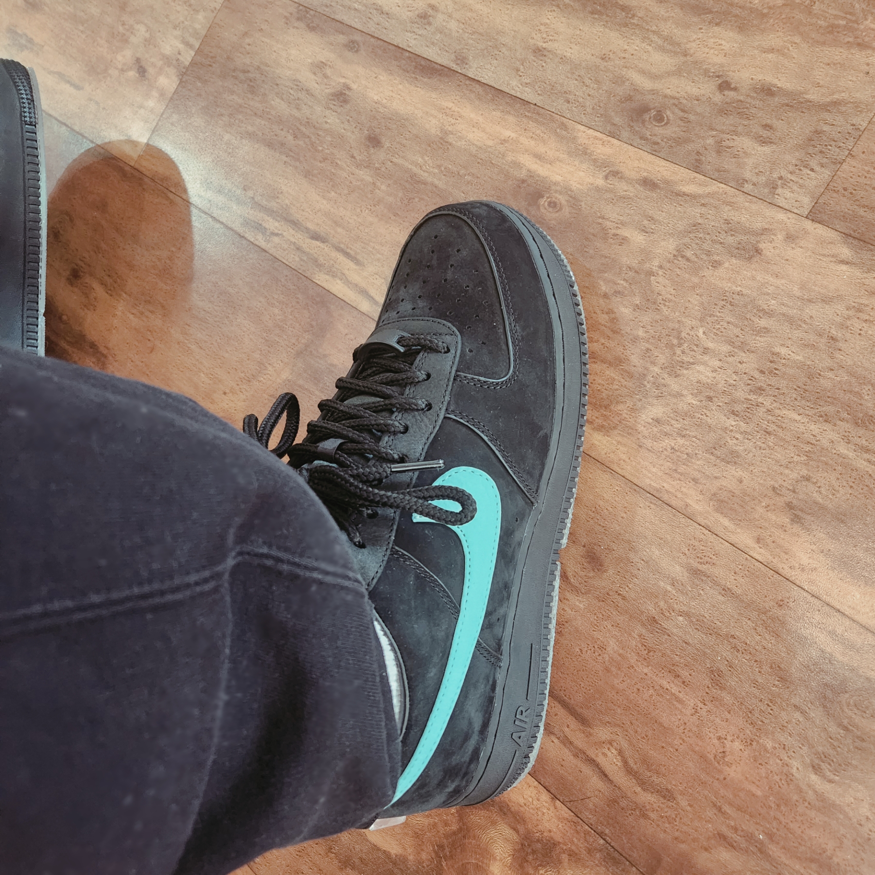 Nike x Tiffany & Co. Air Force 1 Low SP 1837 착용 스타일 - 1