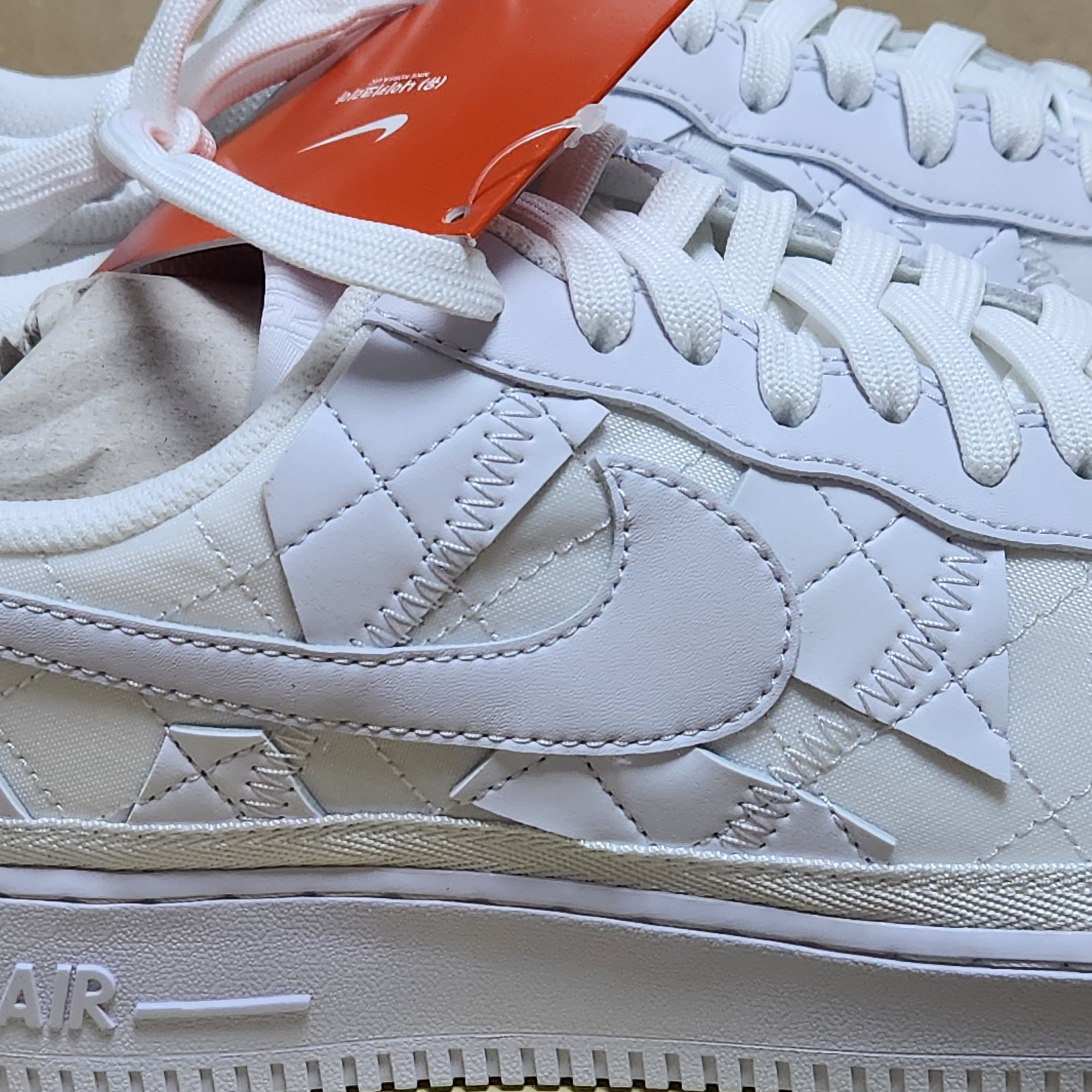 Nike x Billie Eilish Air Force 1 Low SP Triple White 착용 스타일 - 4