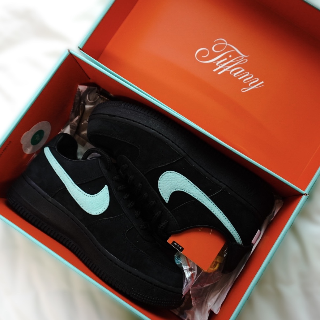 Nike x Tiffany & Co. Air Force 1 Low SP 1837 착용 스타일