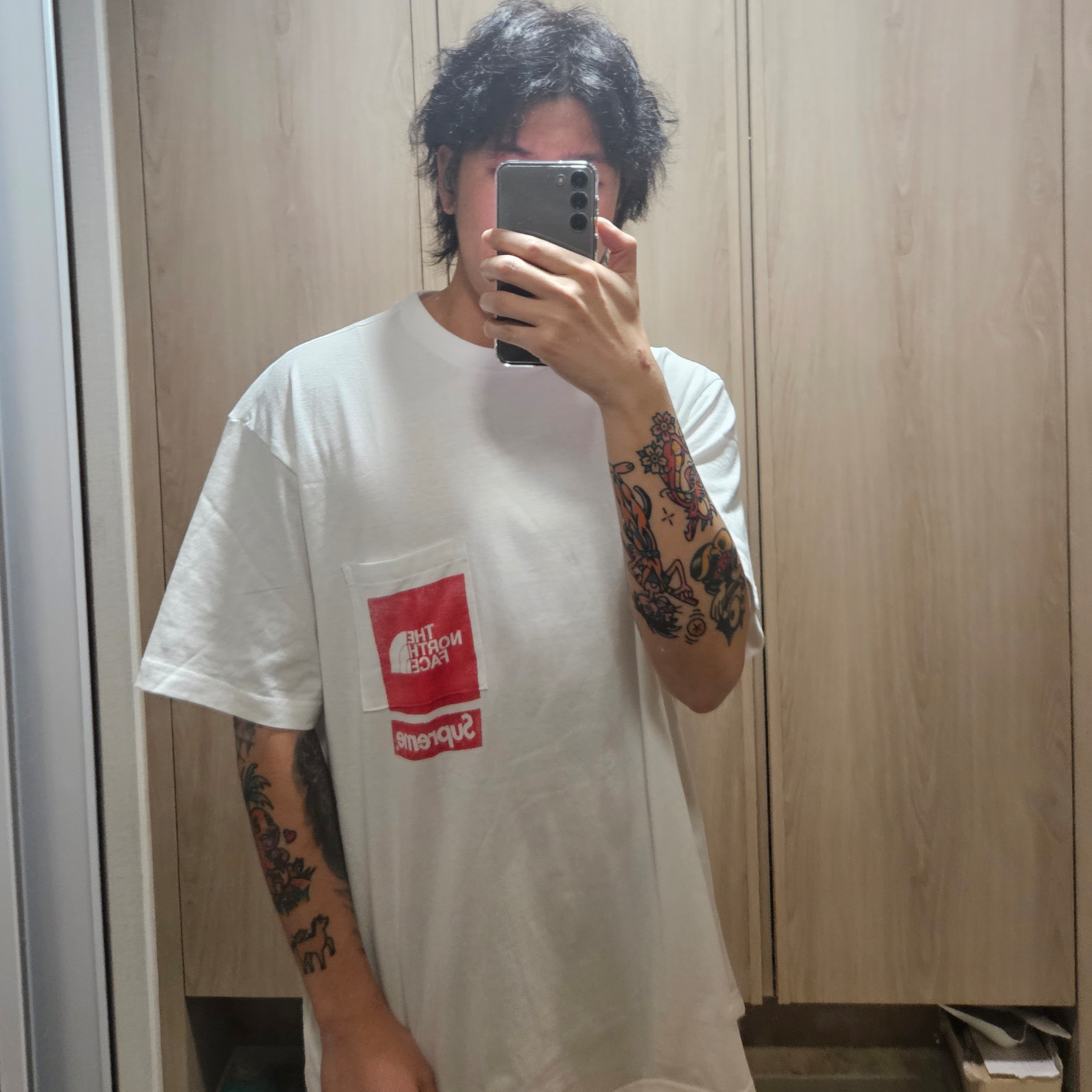 Supreme x The North Face Printed Pocket T-Shirt White - 23SS 착용 스타일 - 2