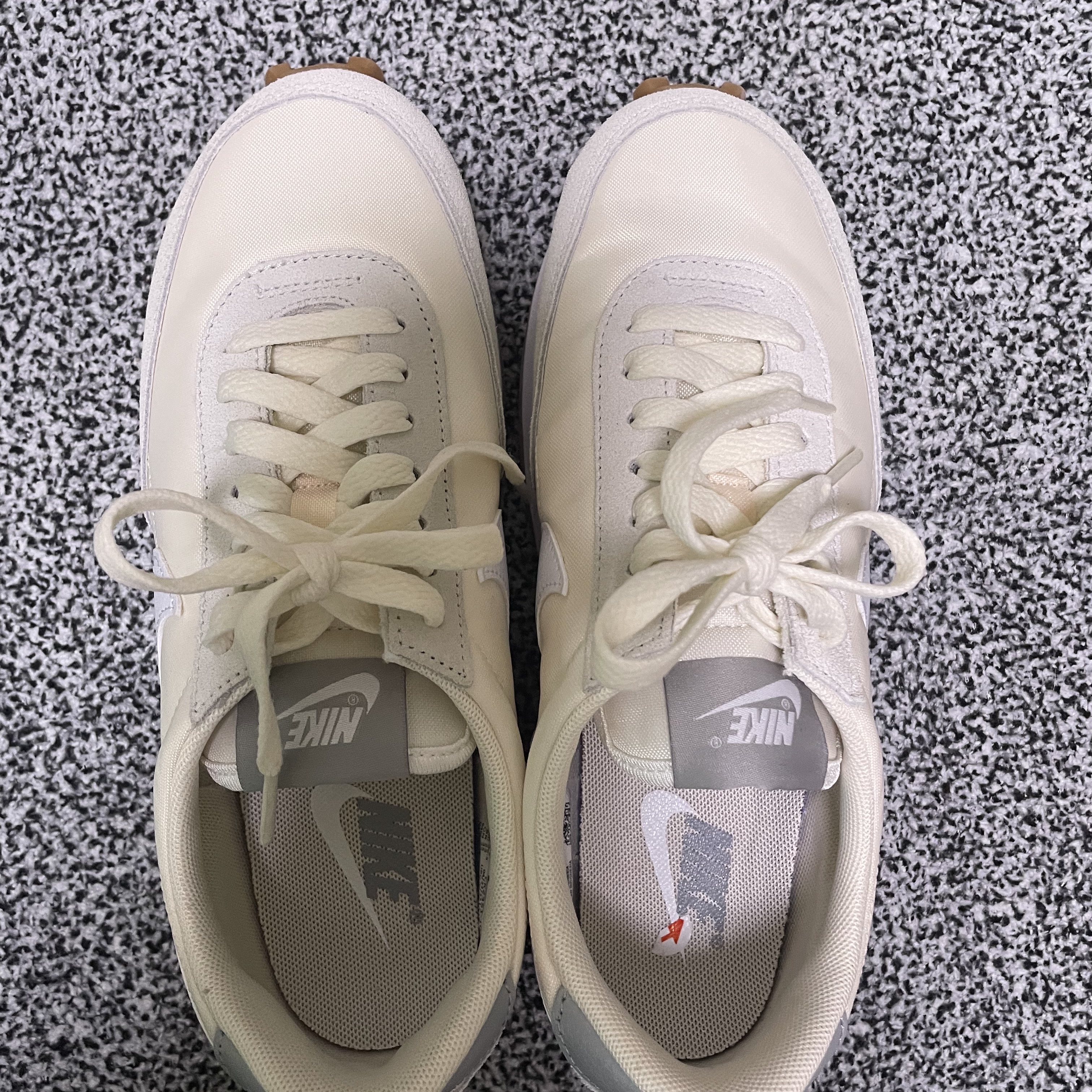 (W) Nike Daybreak Summit White 착용 스타일