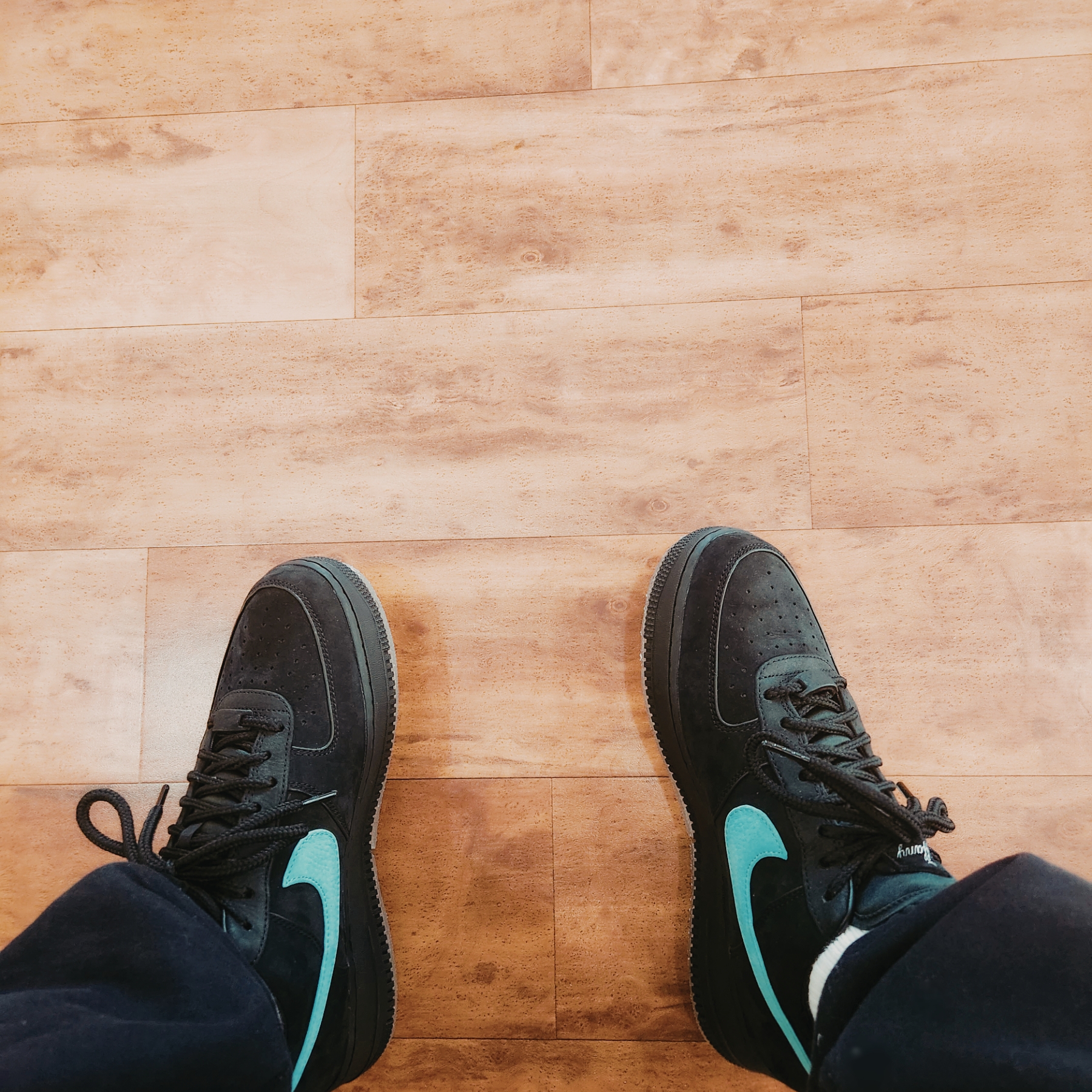 Nike x Tiffany & Co. Air Force 1 Low SP 1837 착용 스타일 - 2