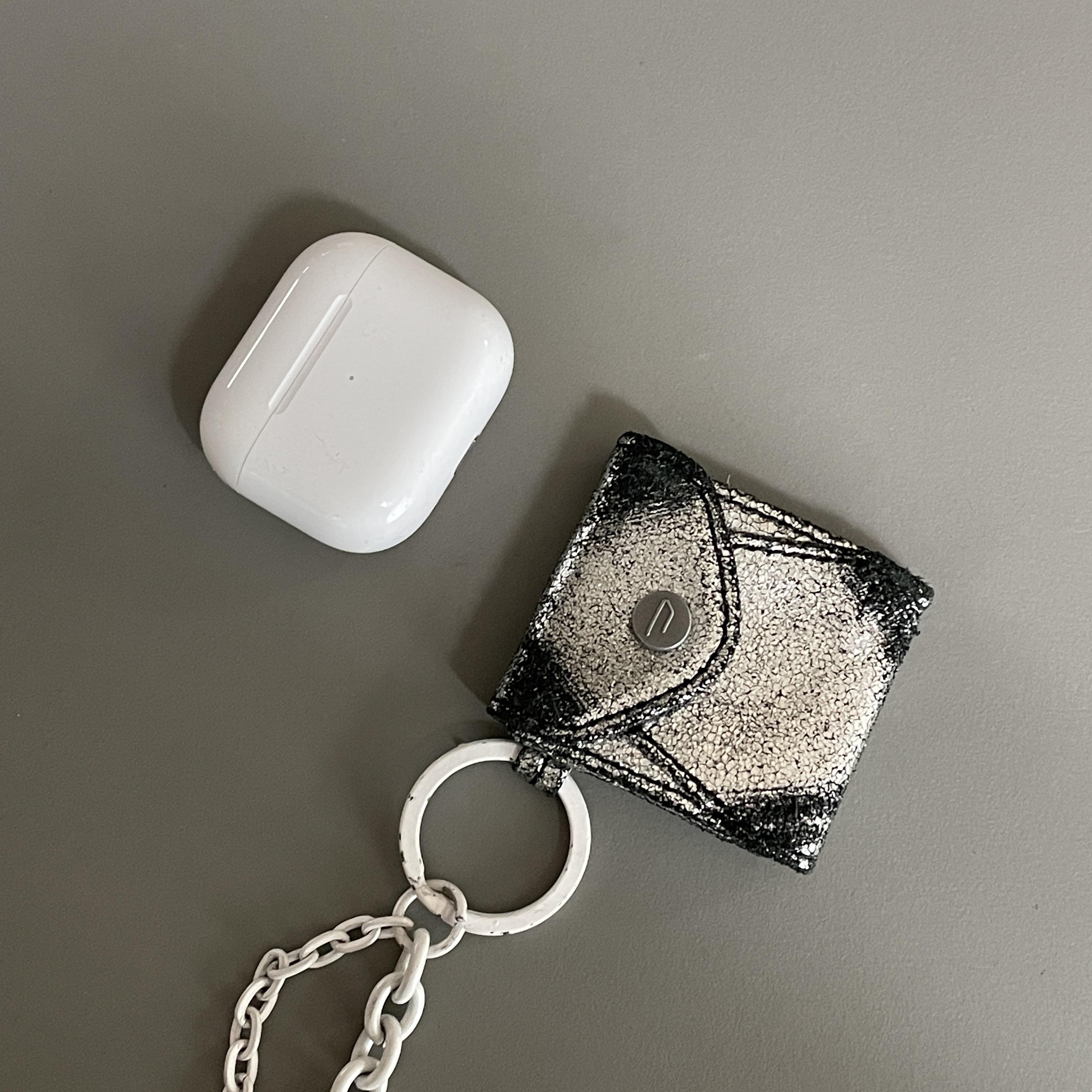 Apple Airpods 3rd Gen with MagSafe Charging Case (Korean Ver.) 착용 스타일