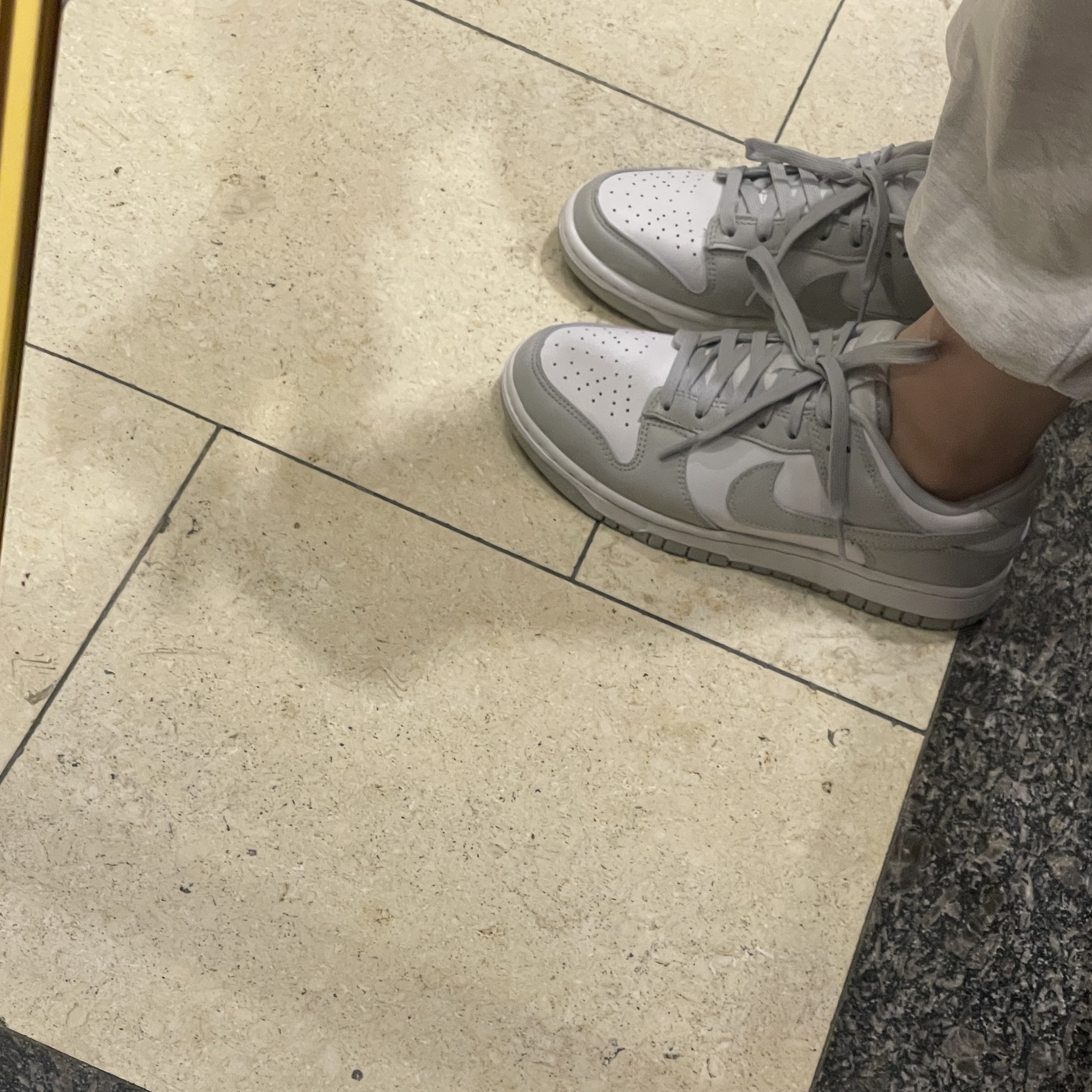 Nike Dunk Low Retro Grey Fog 착용 스타일