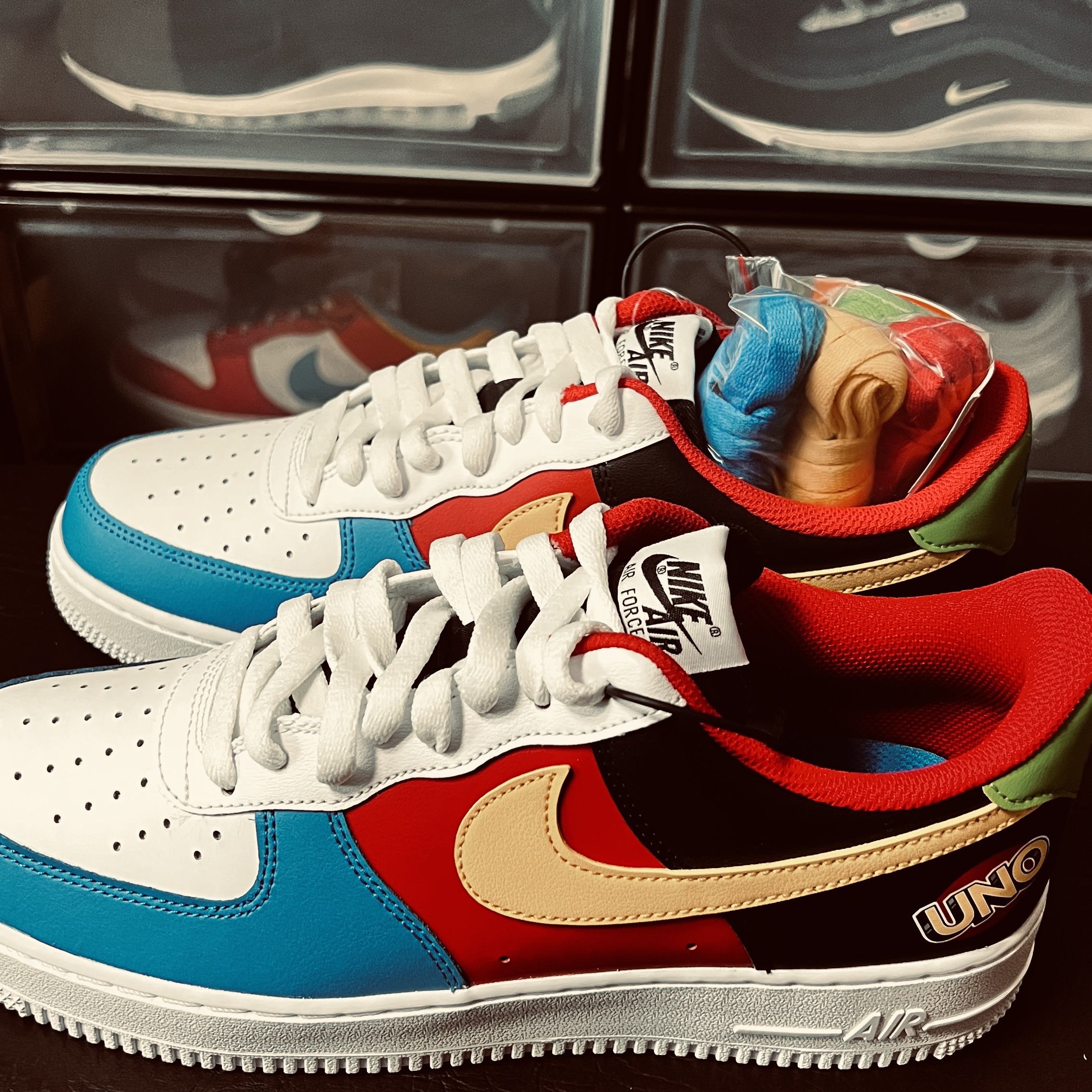 Nike x UNO Air Force 1 '07 QS White Yellow Zest 착용 스타일 - 3