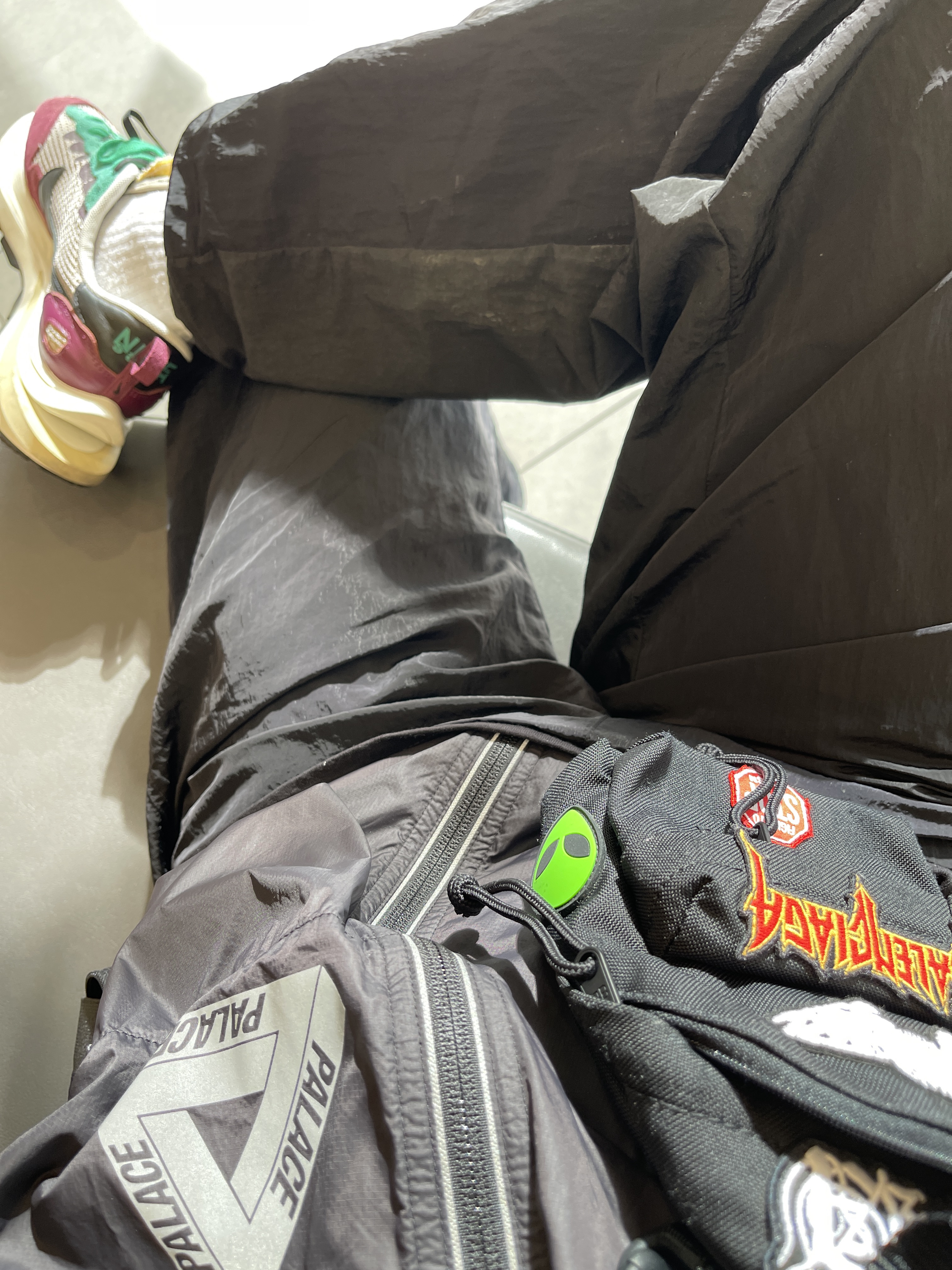 Palace Pertex Lighter Jacket Black - 20SS, Nike x Sacai VaporWaffle String & Black Villain Red 착용 스타일 - 1