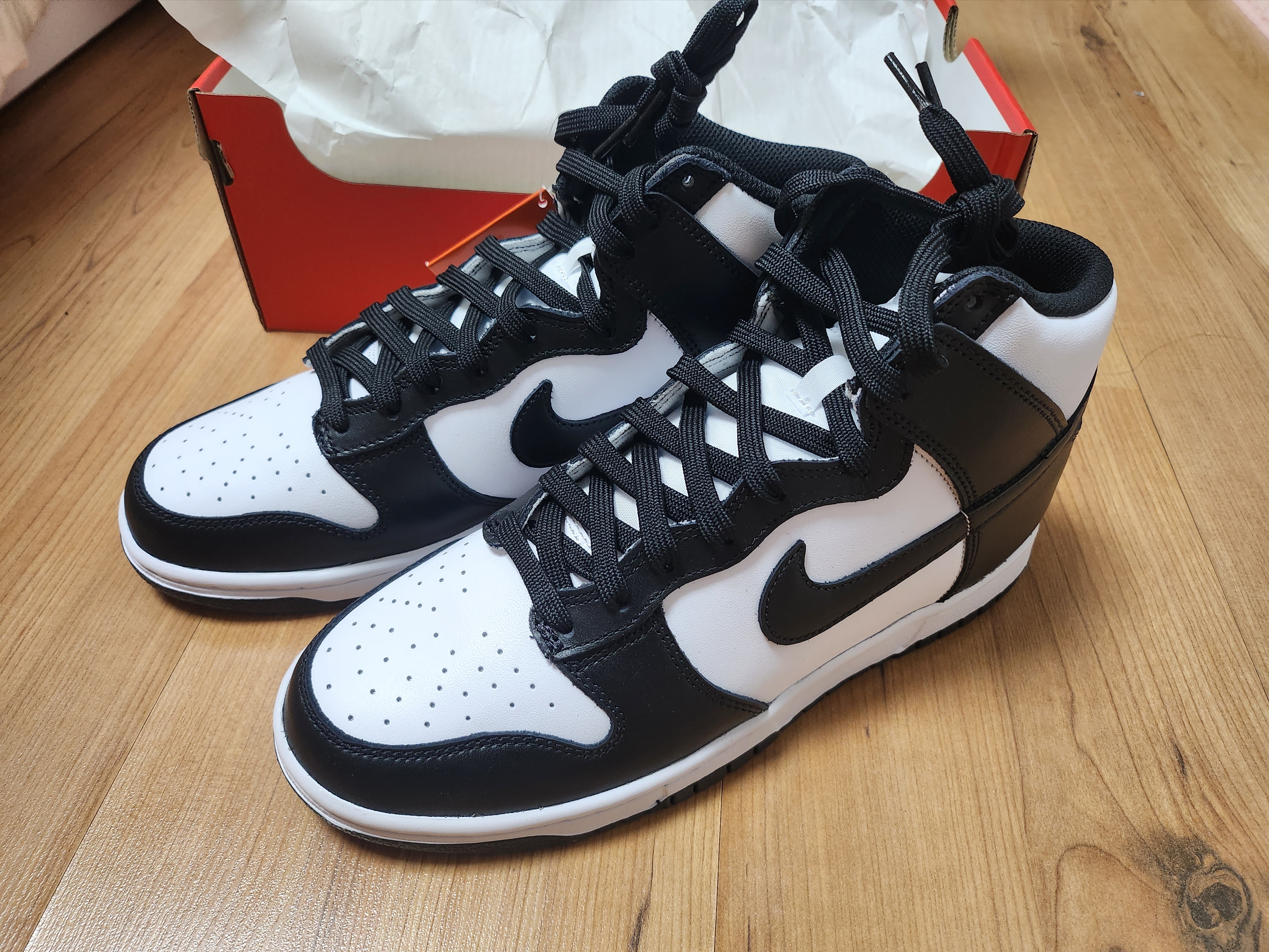 Nike Dunk High Retro Championship White 착용 스타일 - 1