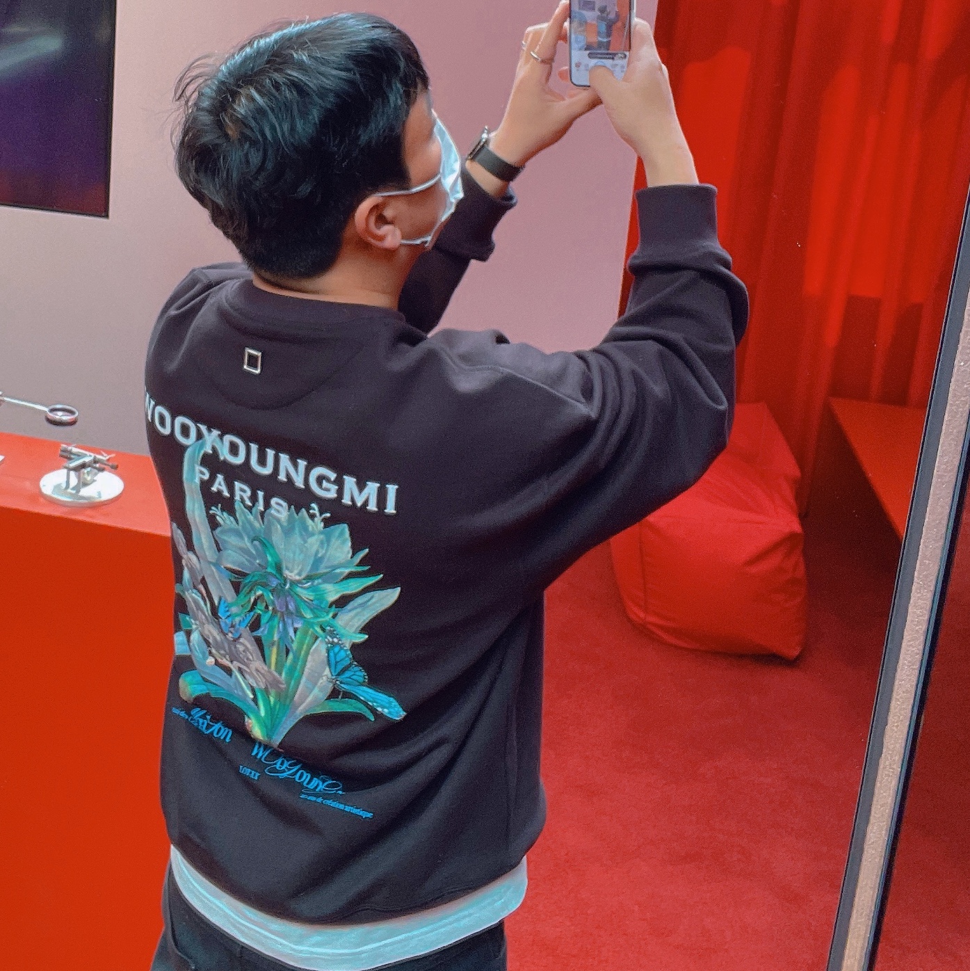 Wooyoungmi Flower Print Sweatshirt Black - 23SS 착용 스타일 - 1
